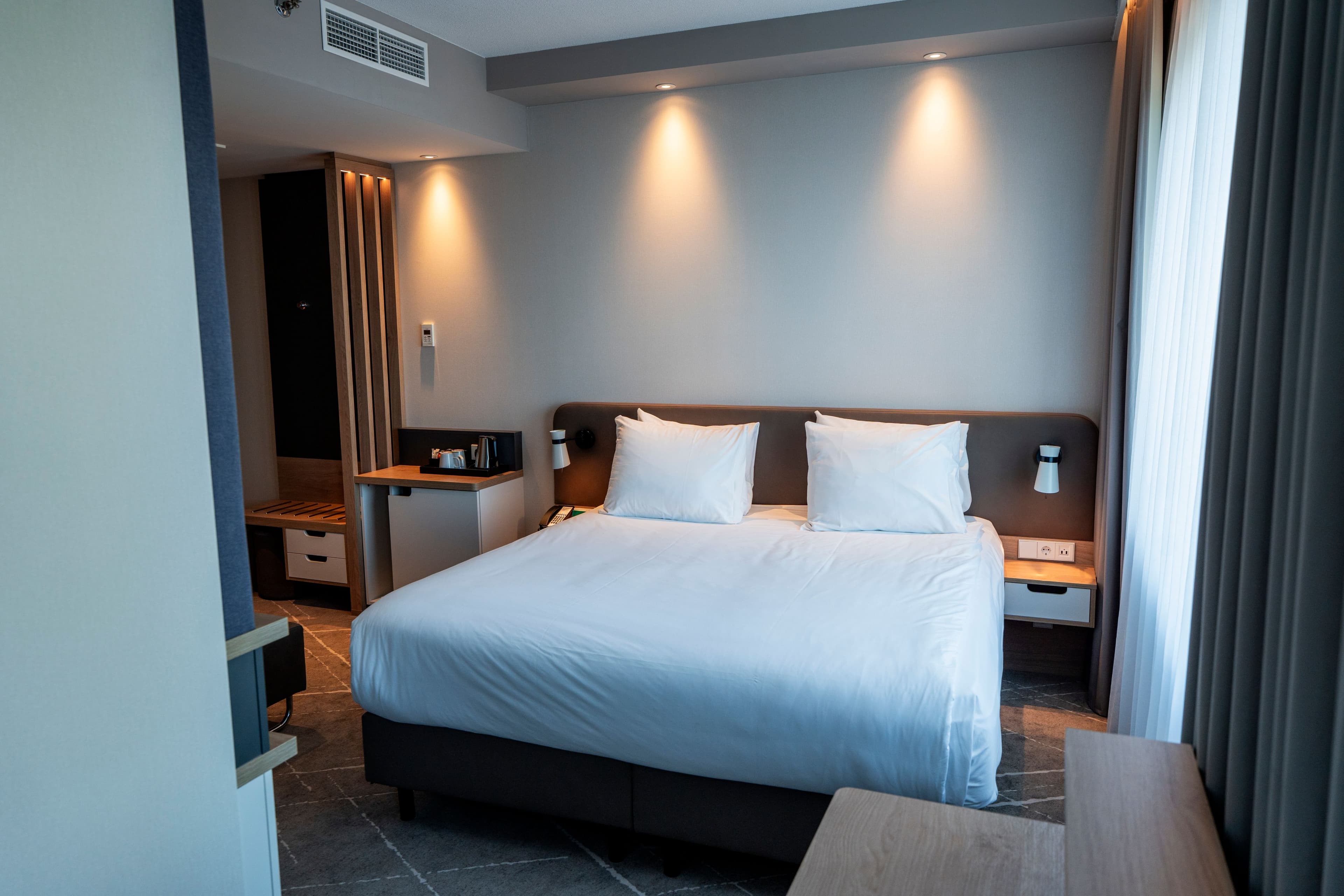 Holiday Inn Eindhoven Airport - Image 2