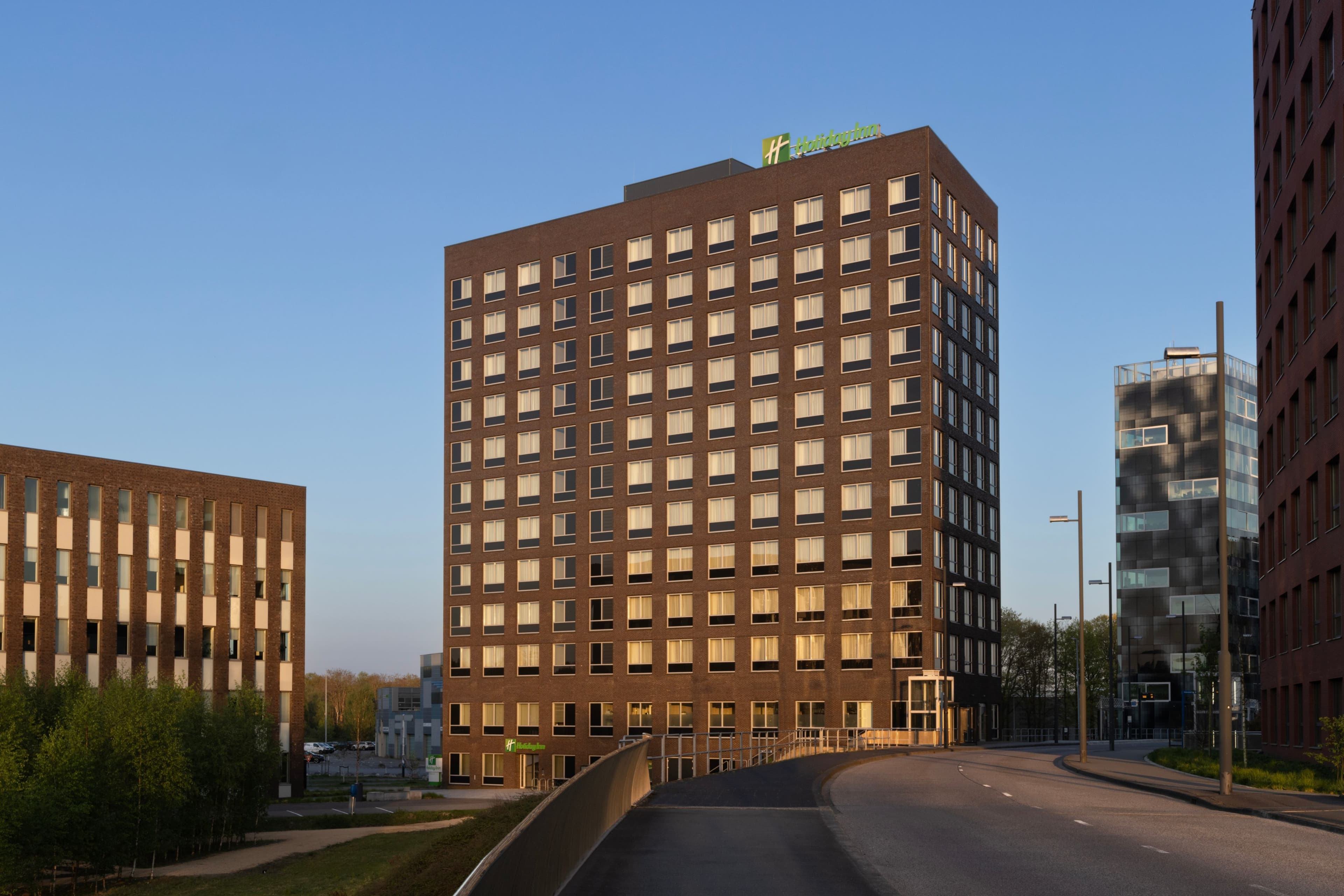 Holiday Inn Eindhoven Airport - Image 1