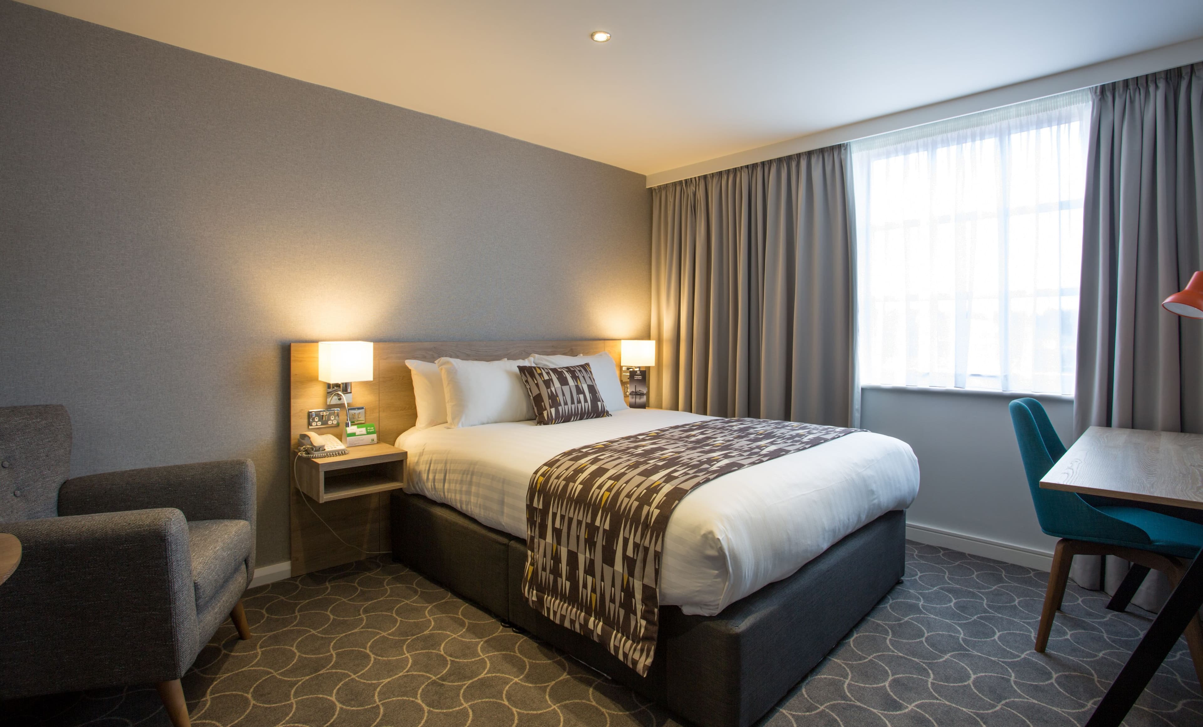 Holiday Inn Ellesmere Port - Cheshire Oaks - Image 2