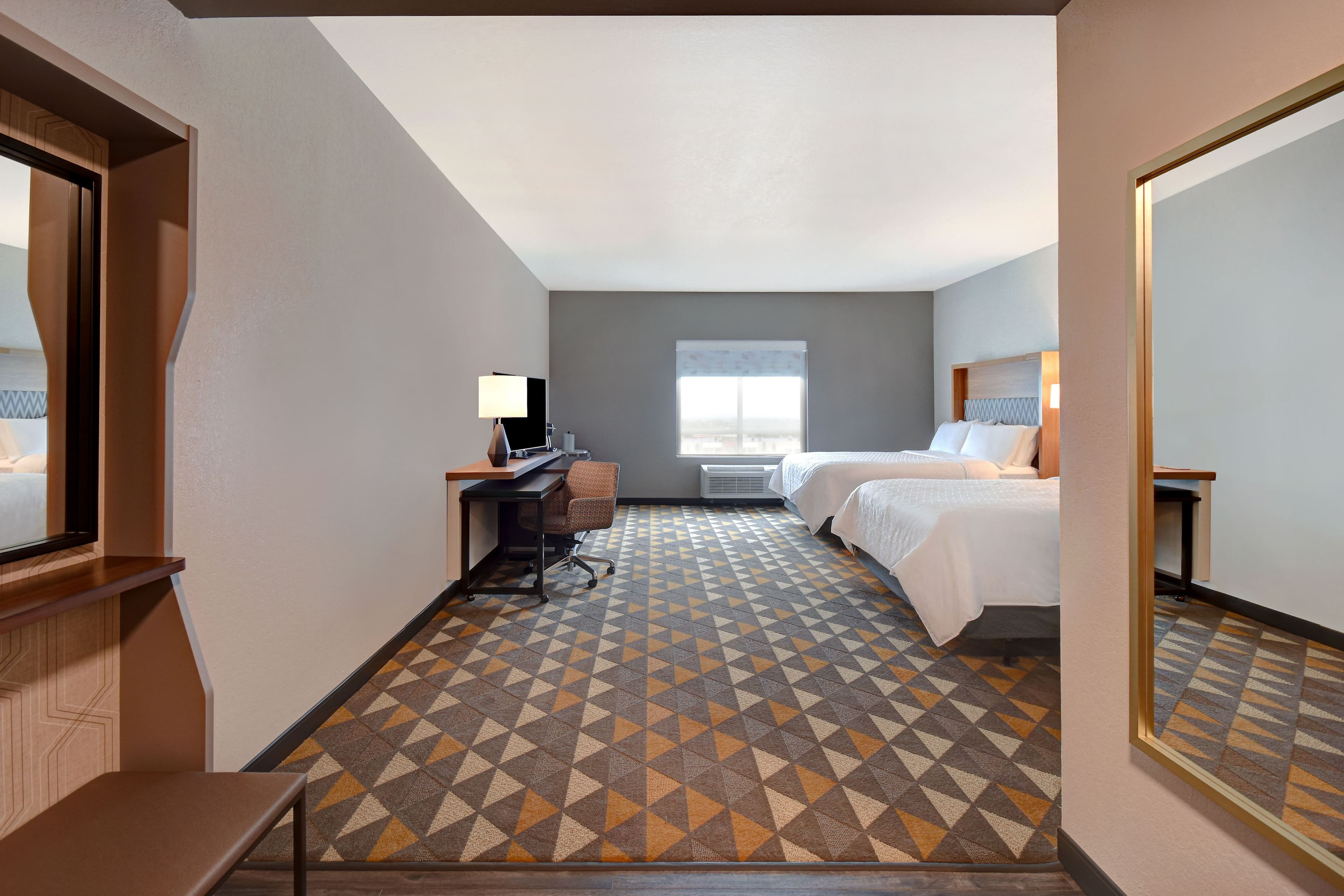 Holiday Inn Erie — 15