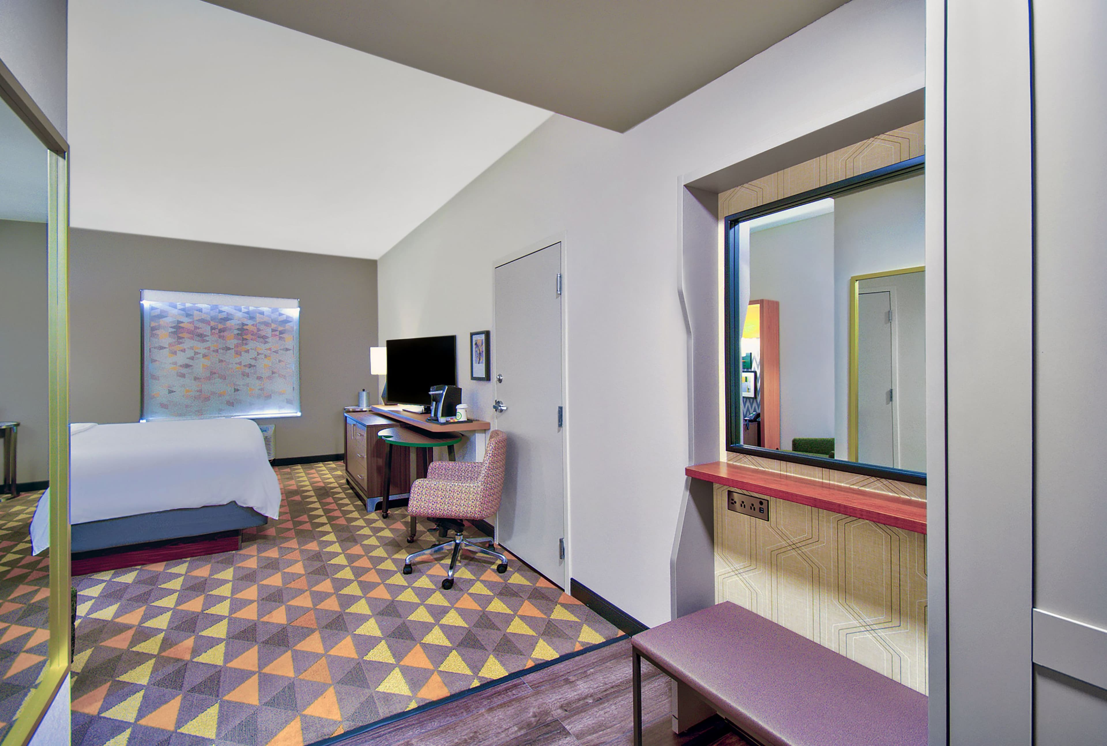 Holiday Inn Erie — 9