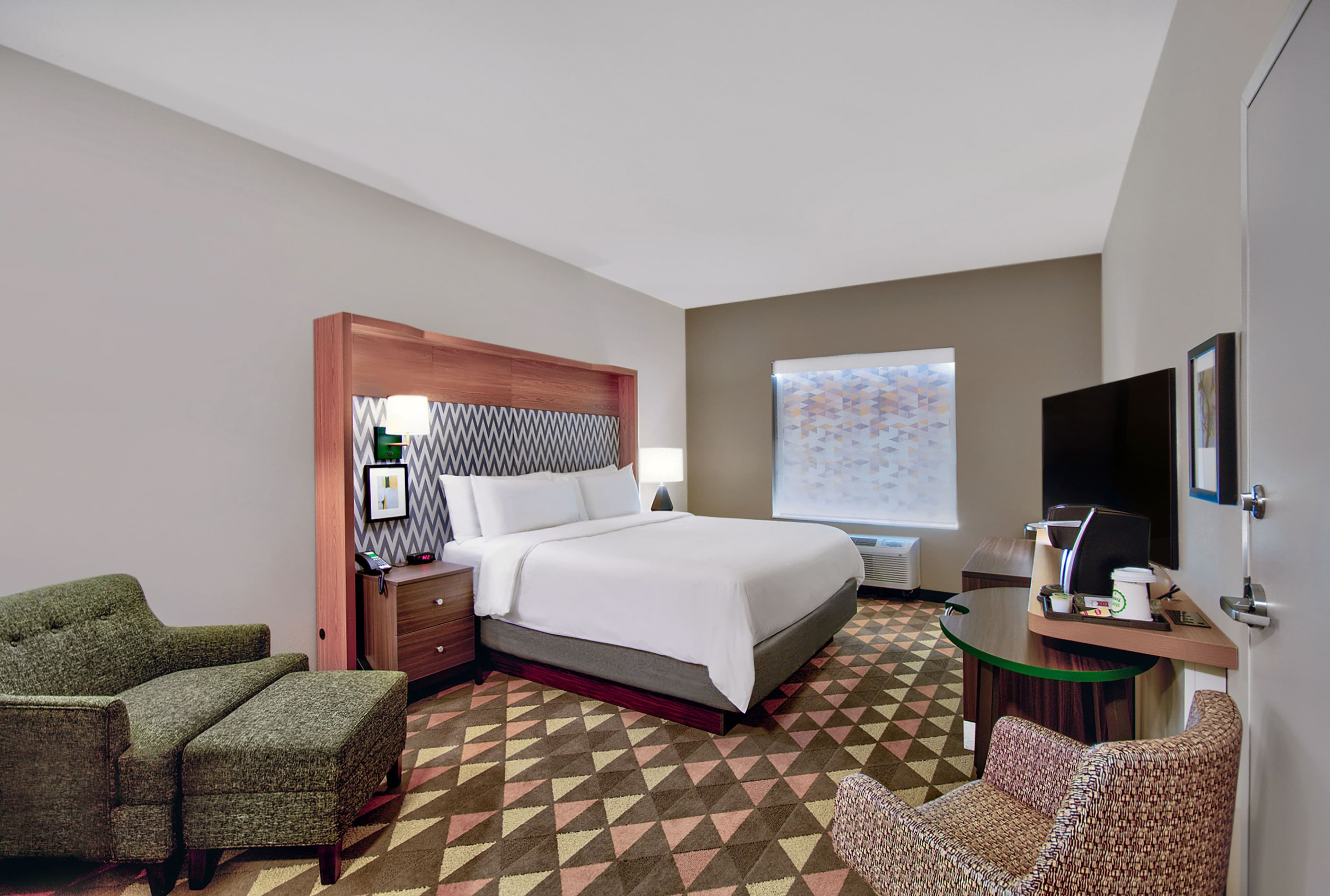 Holiday Inn Erie — 12
