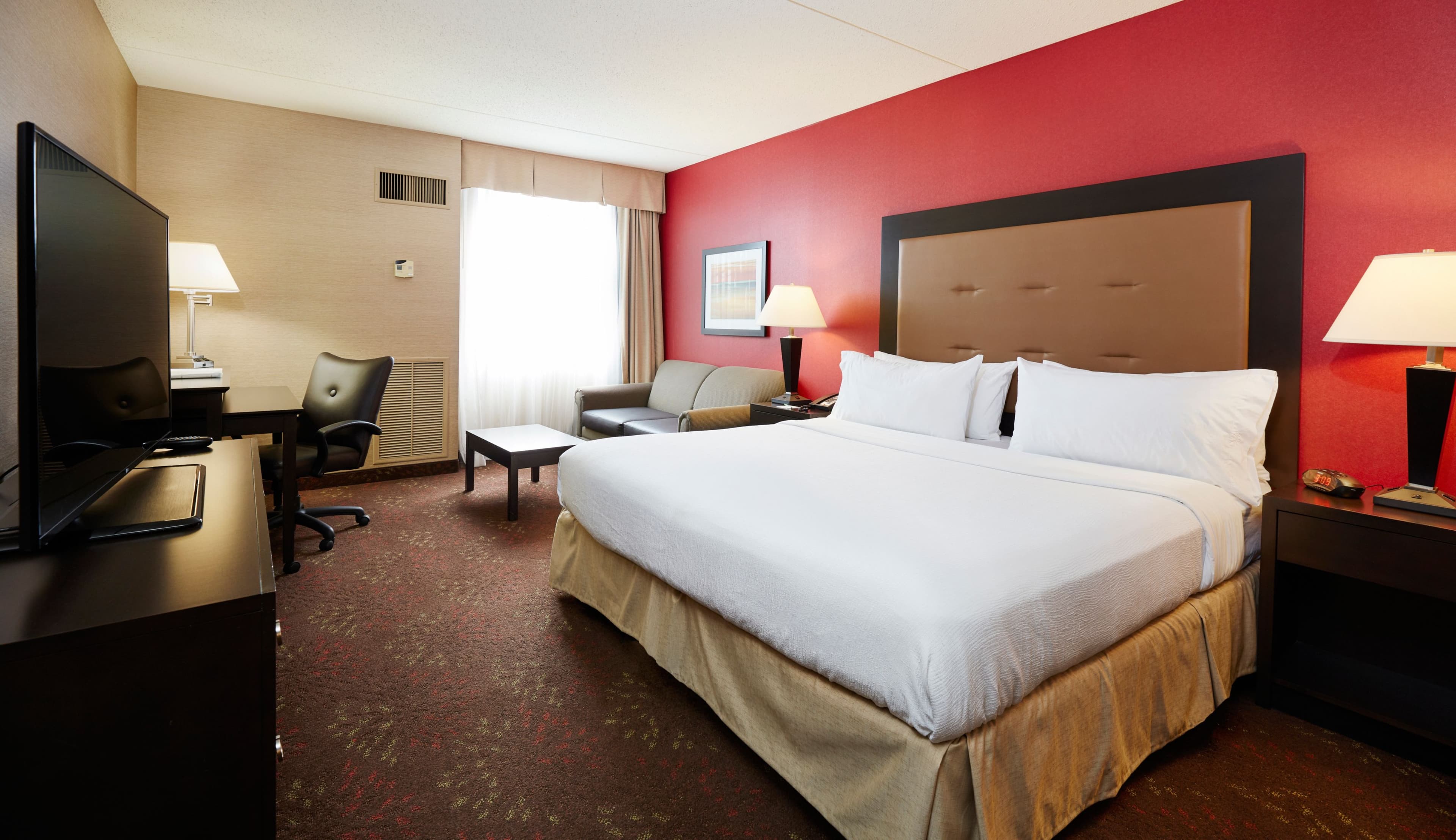 Holiday Inn Cincinnati Airport - Image 4