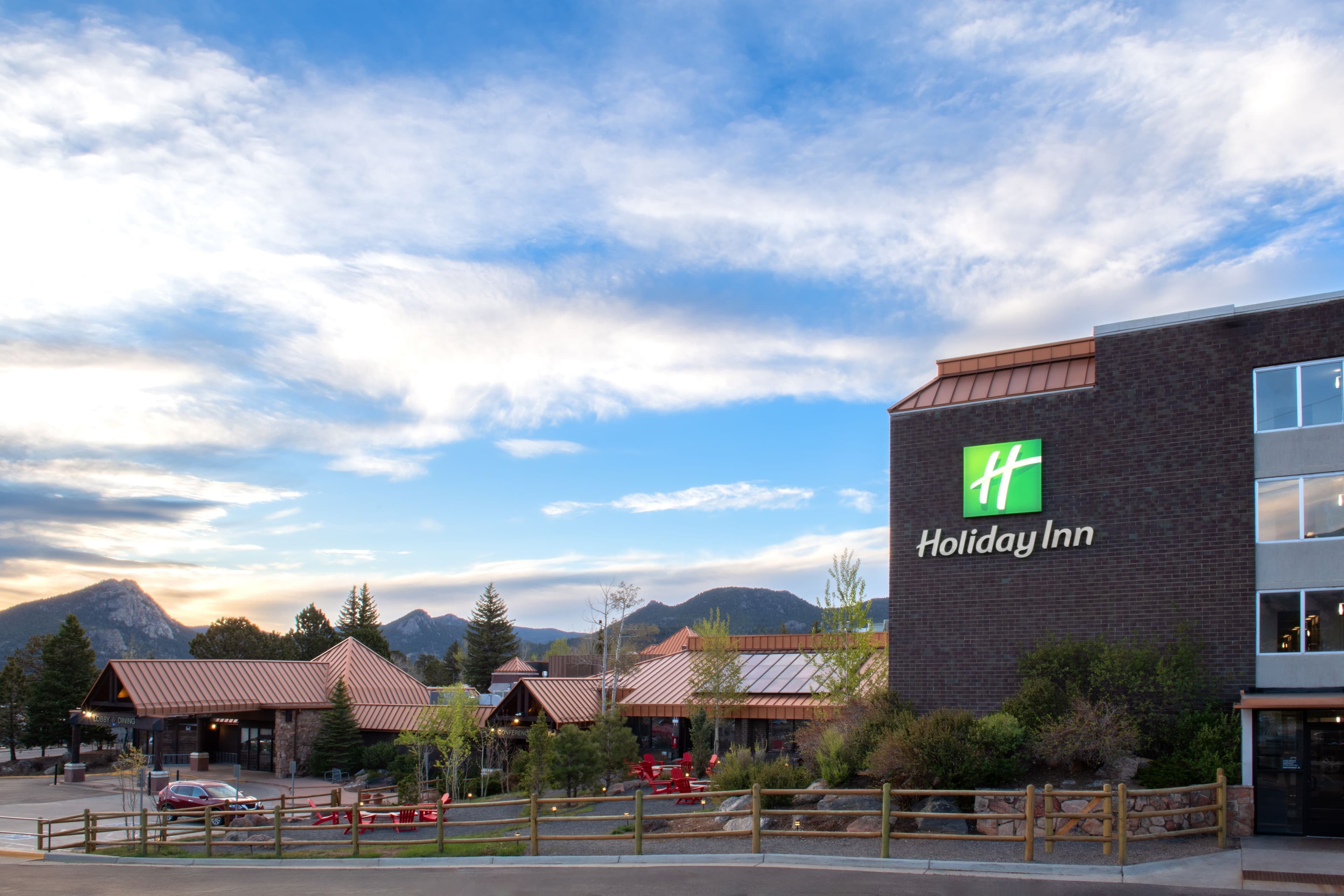 Holiday Inn Estes Park - Image 1