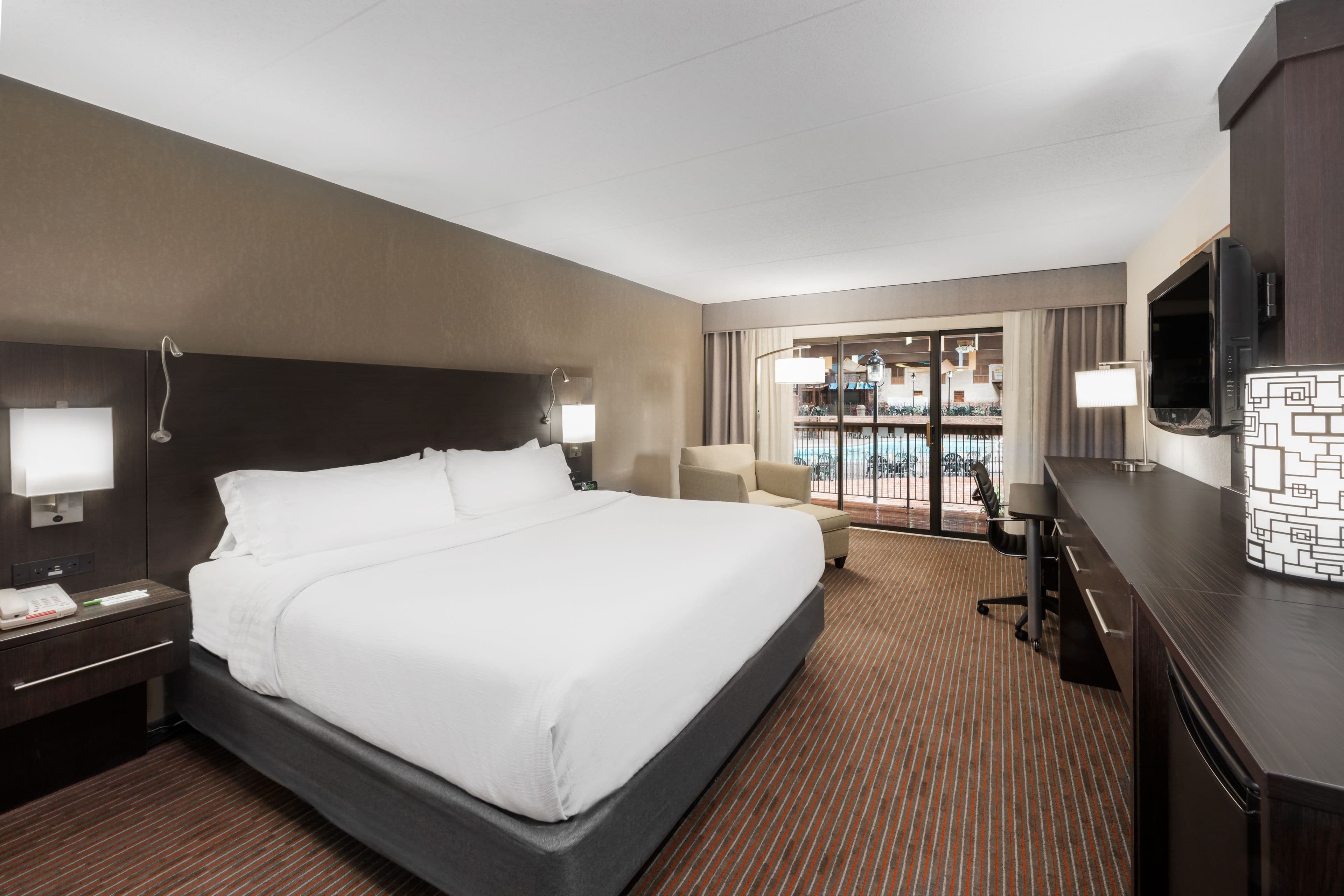 Holiday Inn Saint Louis West At Six Flags - Image 4