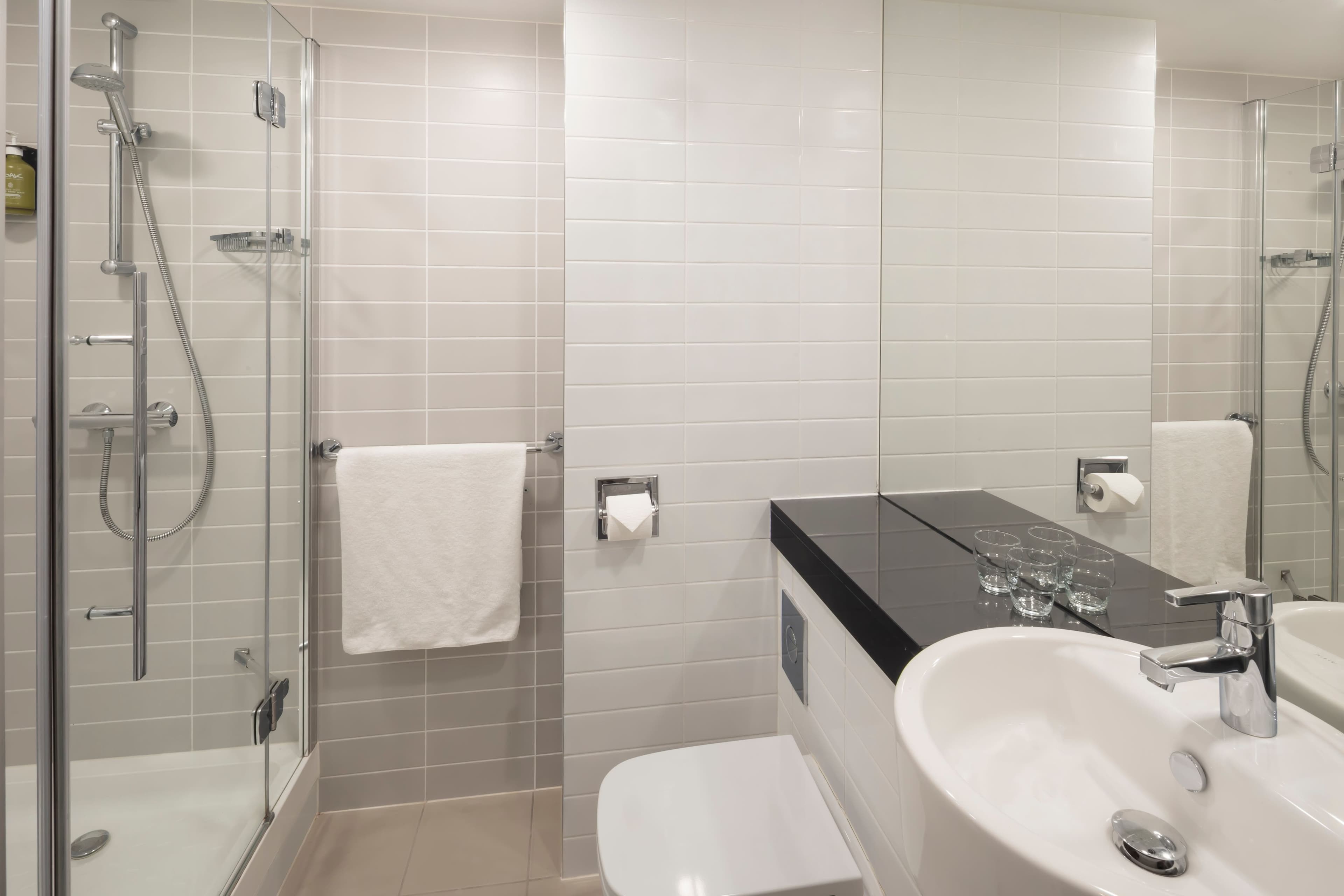 Holiday Inn Express Aberdeen Airport — 14