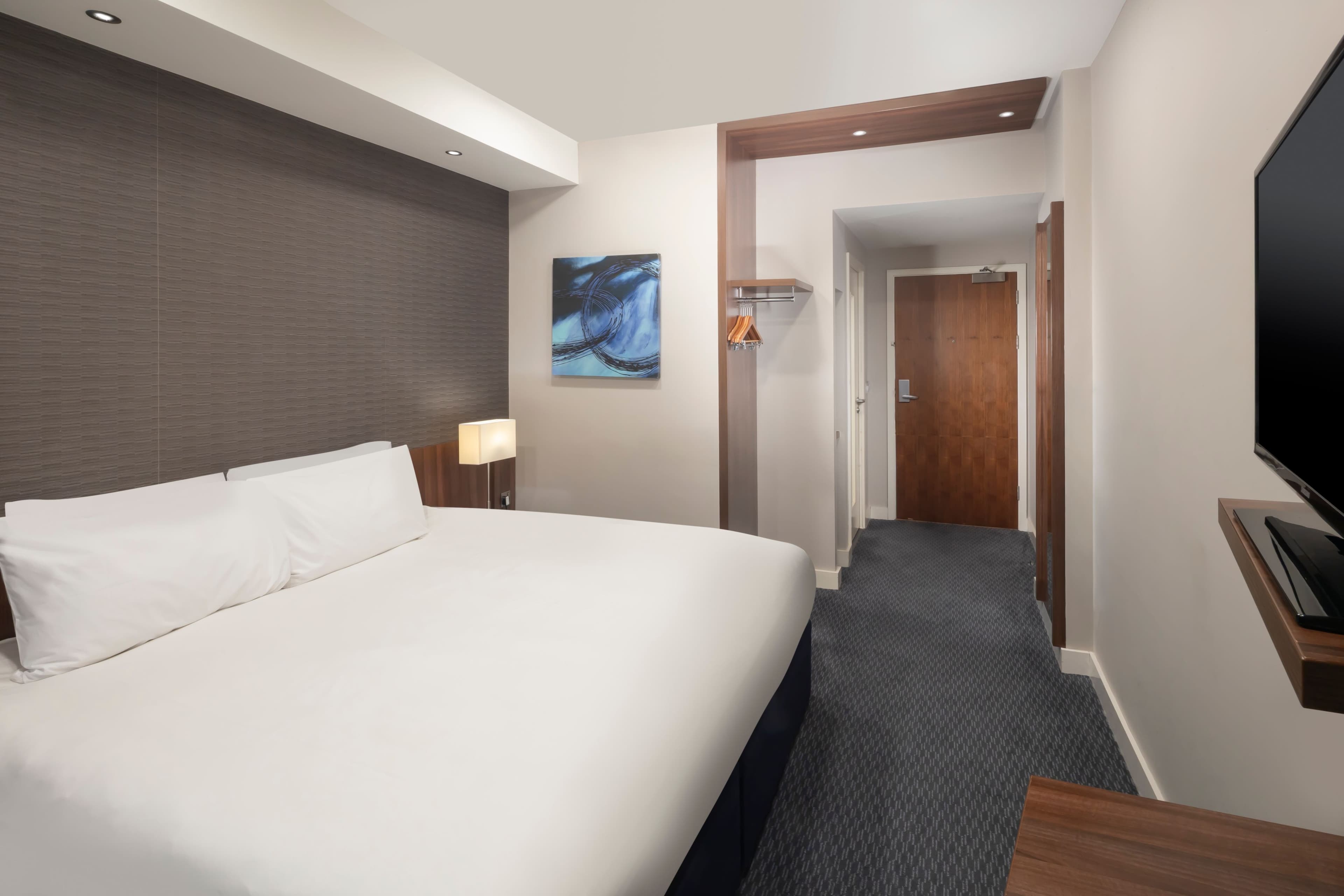 Holiday Inn Express Aberdeen Airport — 10