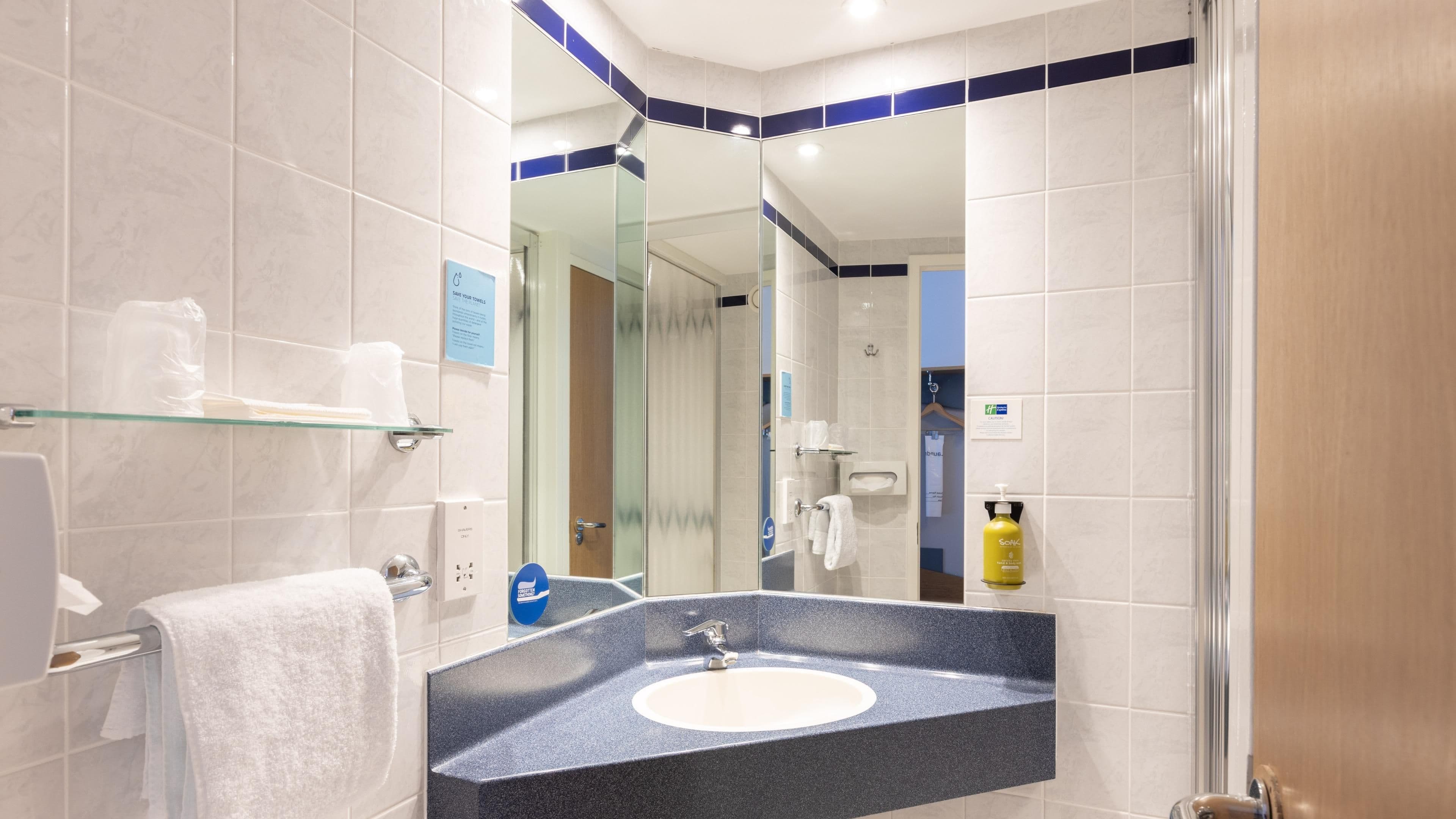 Holiday Inn Express Aberdeen City Centre — 6