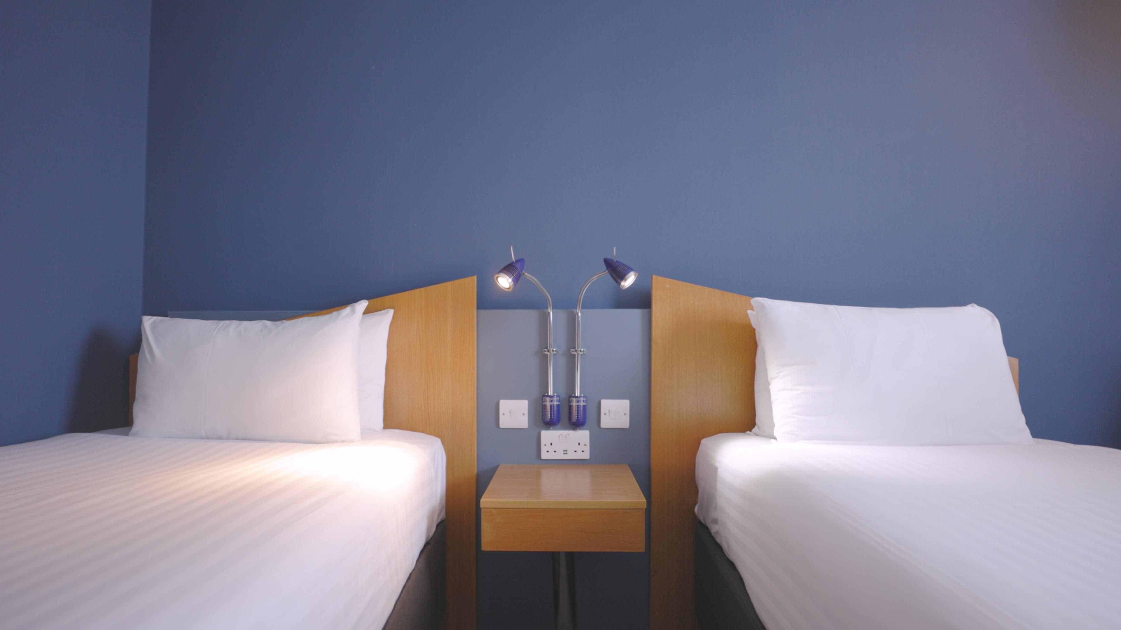 Holiday Inn Express Aberdeen City Centre — 11