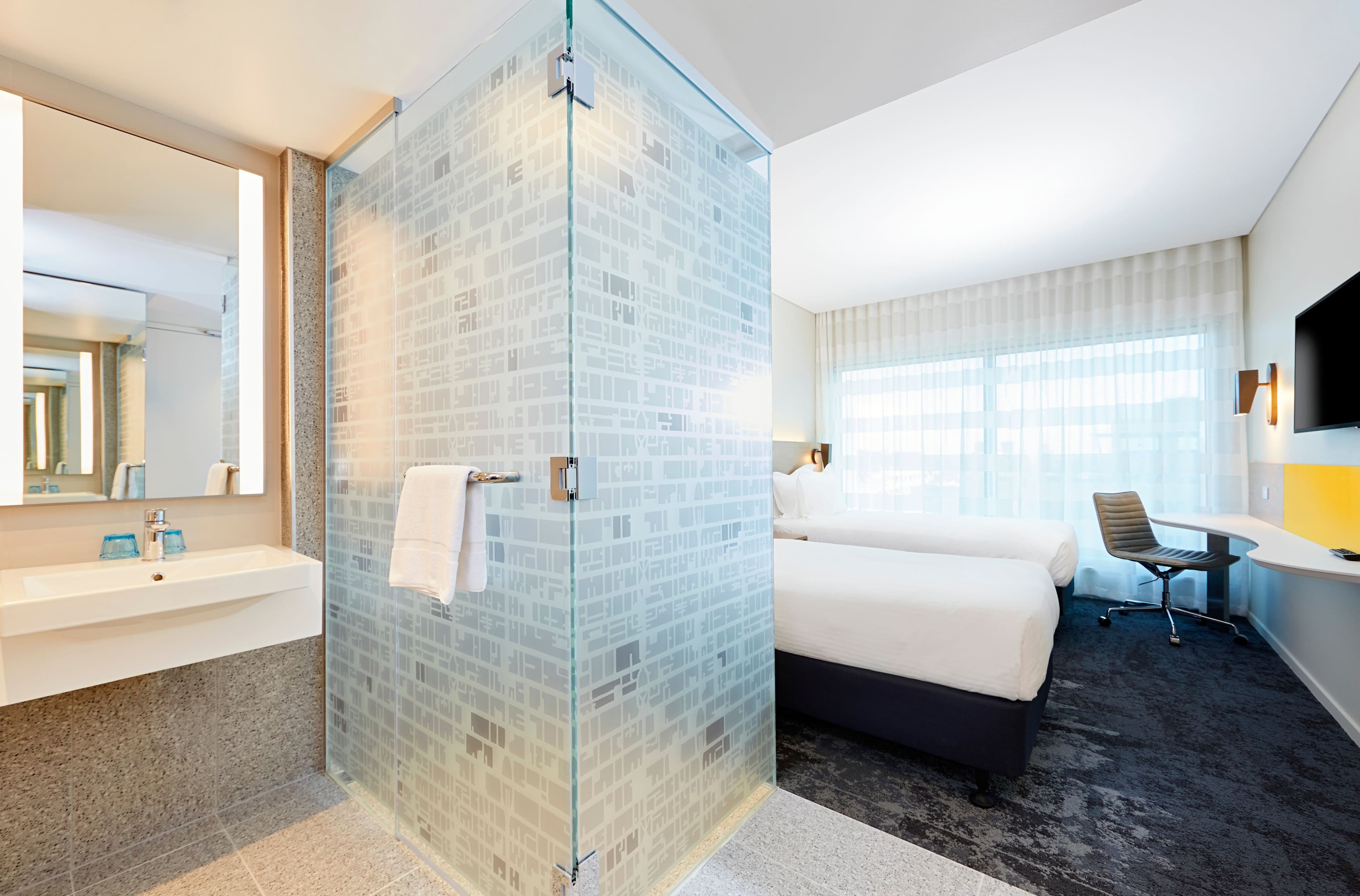 Holiday Inn Express Adelaide City Centre — 8