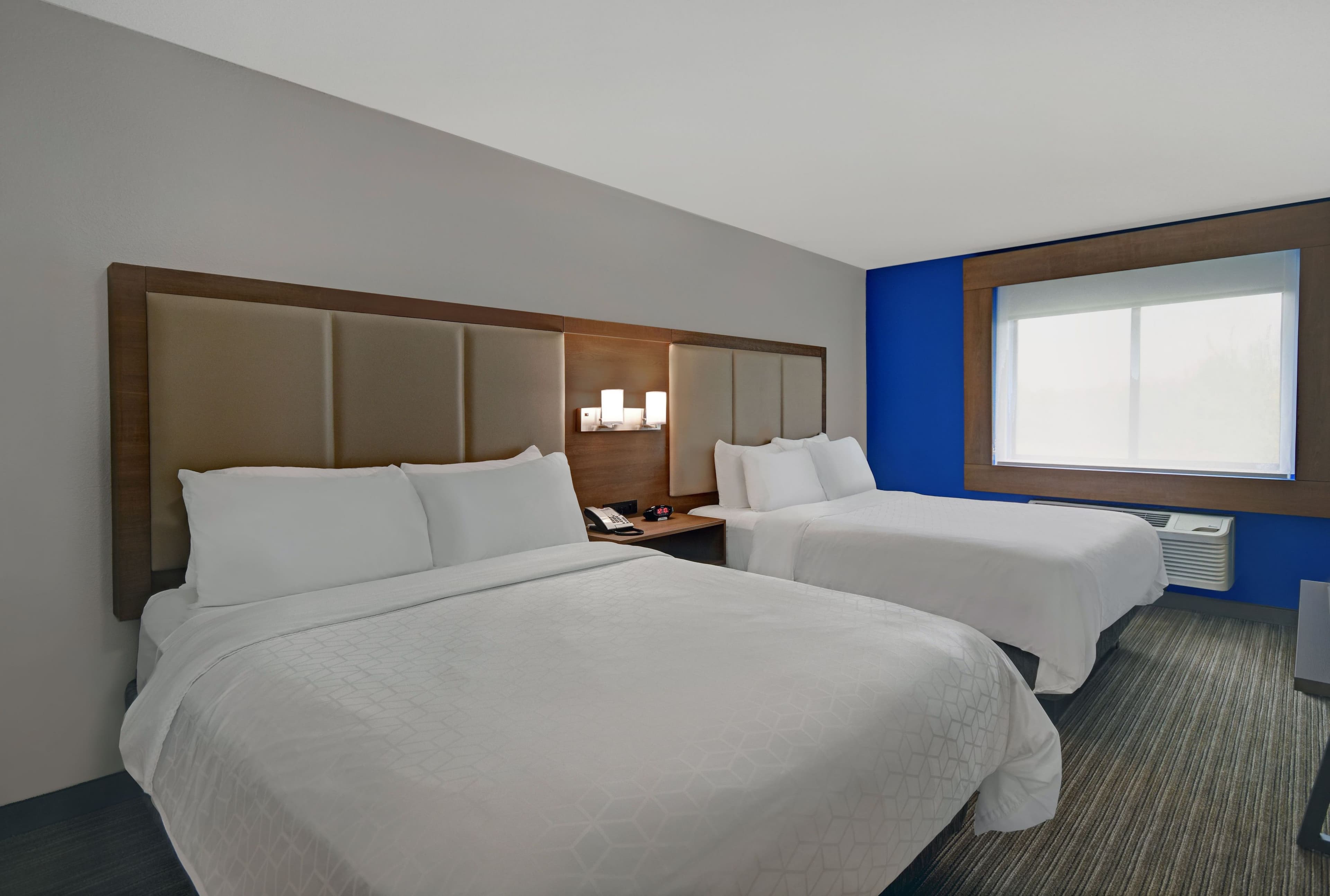 Holiday Inn Express Adrian — 24