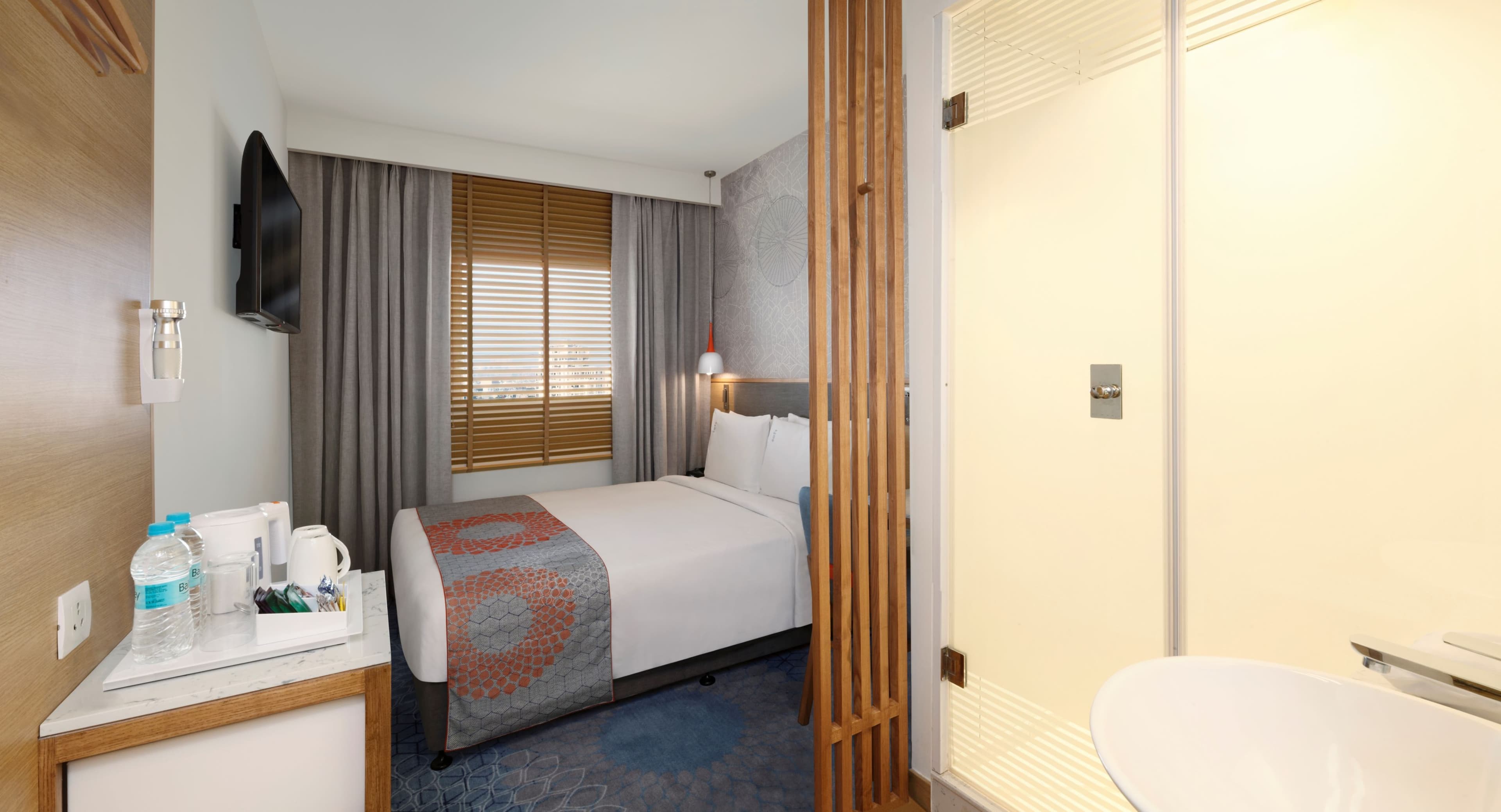 Holiday Inn Express Ahmedabad Prahlad Nagar — 7
