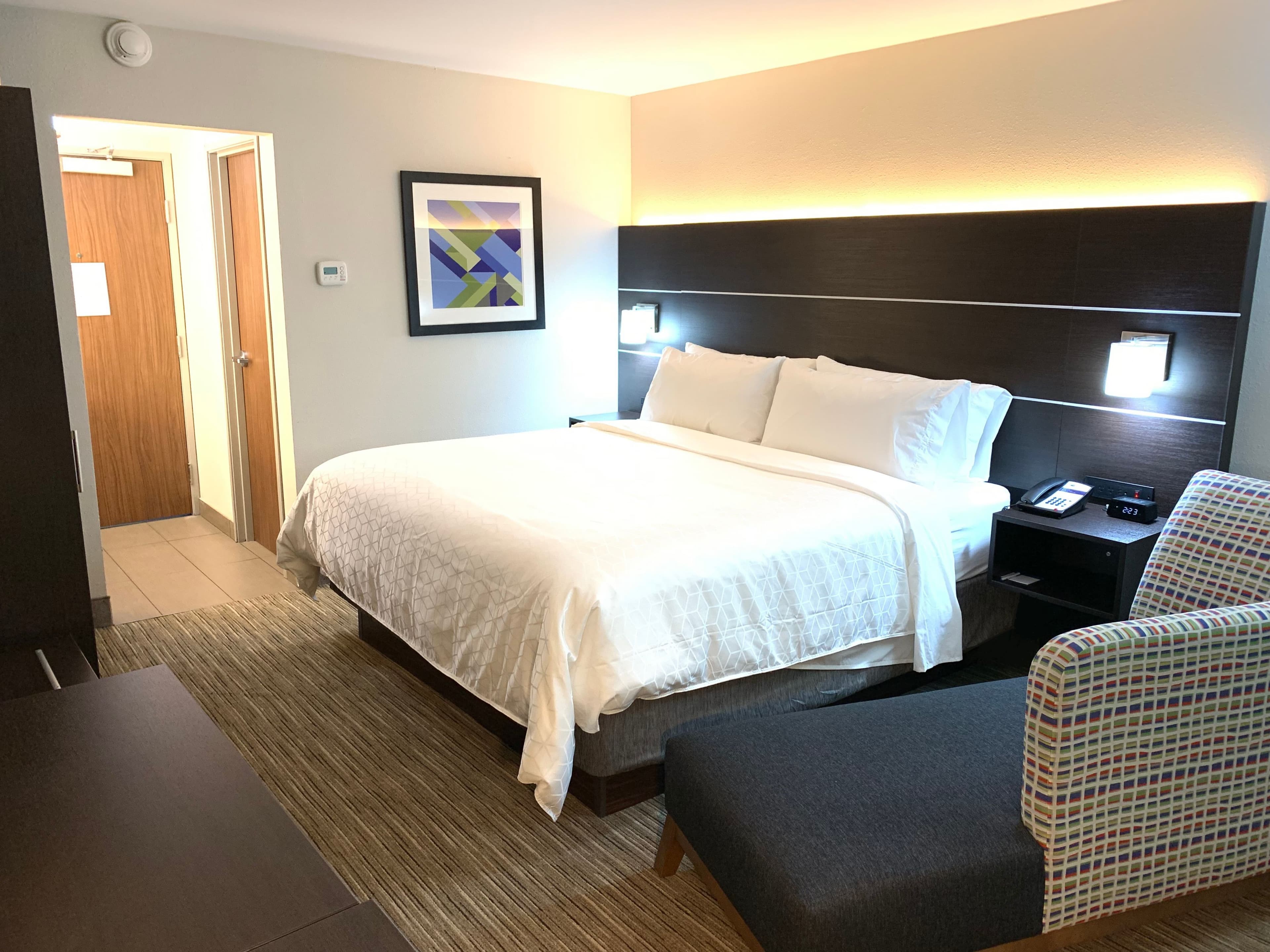 Holiday Inn Express Allentown North - Image 4