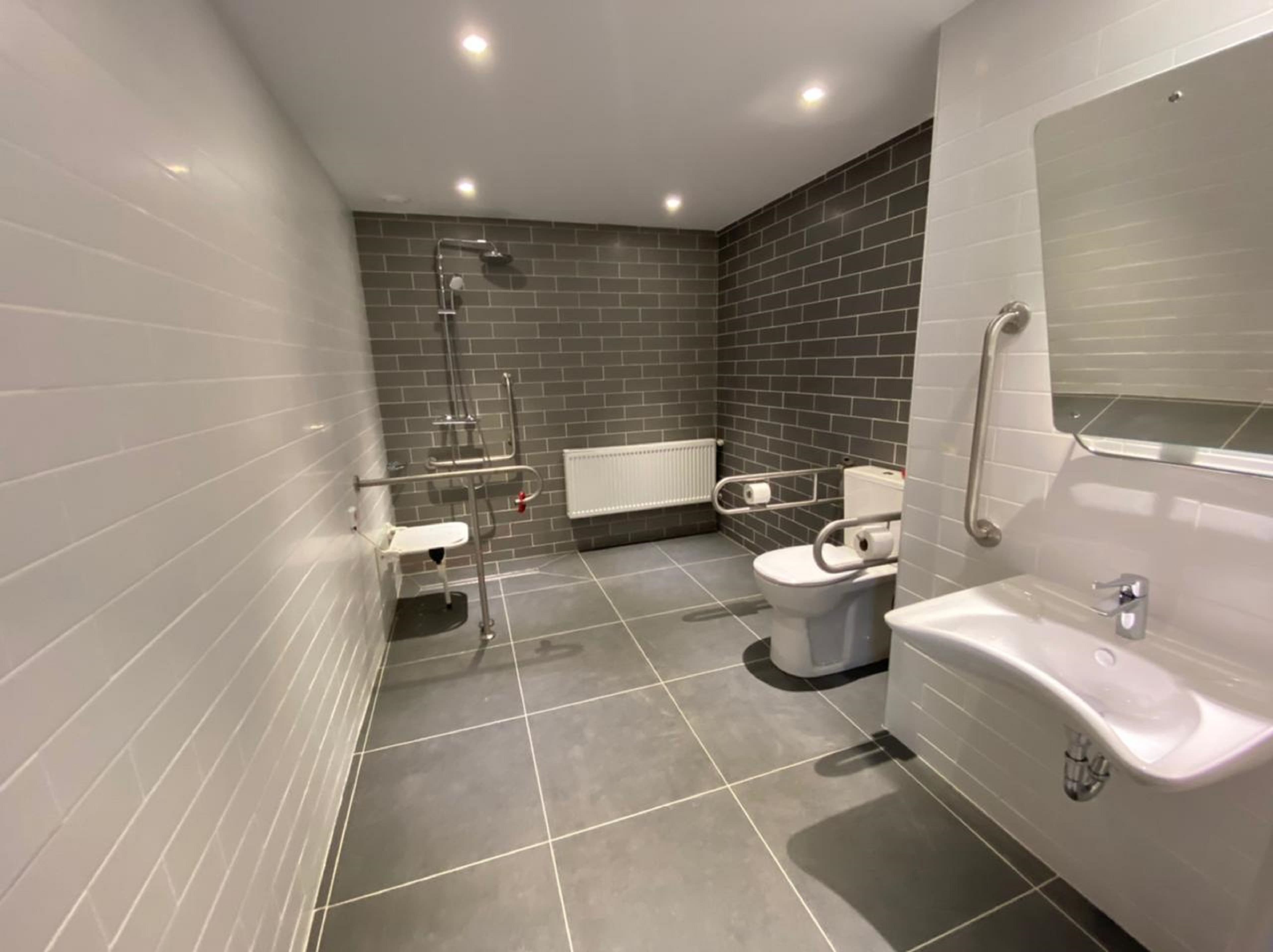 Holiday Inn Express Almaty - Image 5