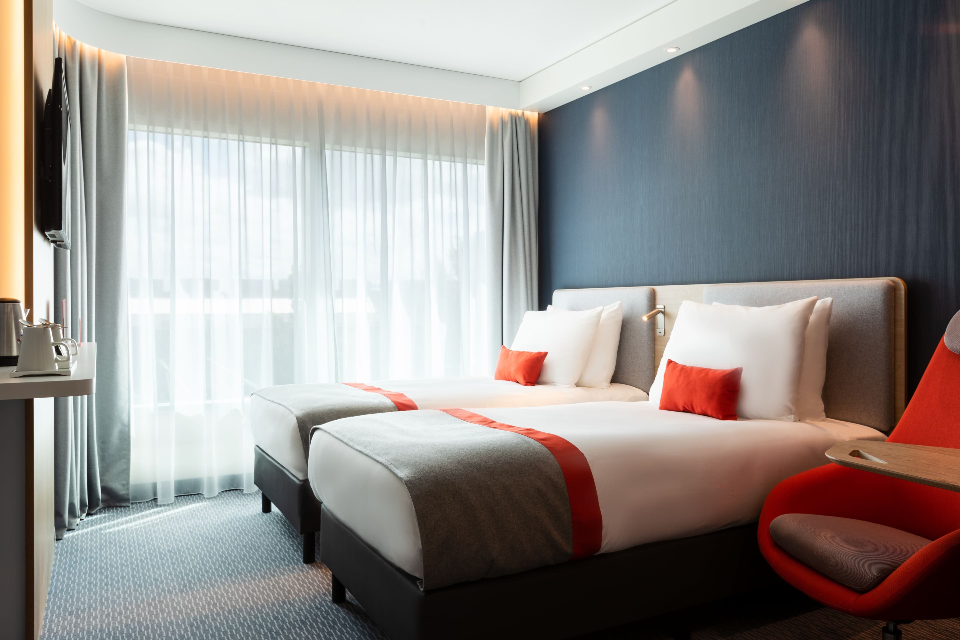 Holiday Inn Express Almere - Image 3