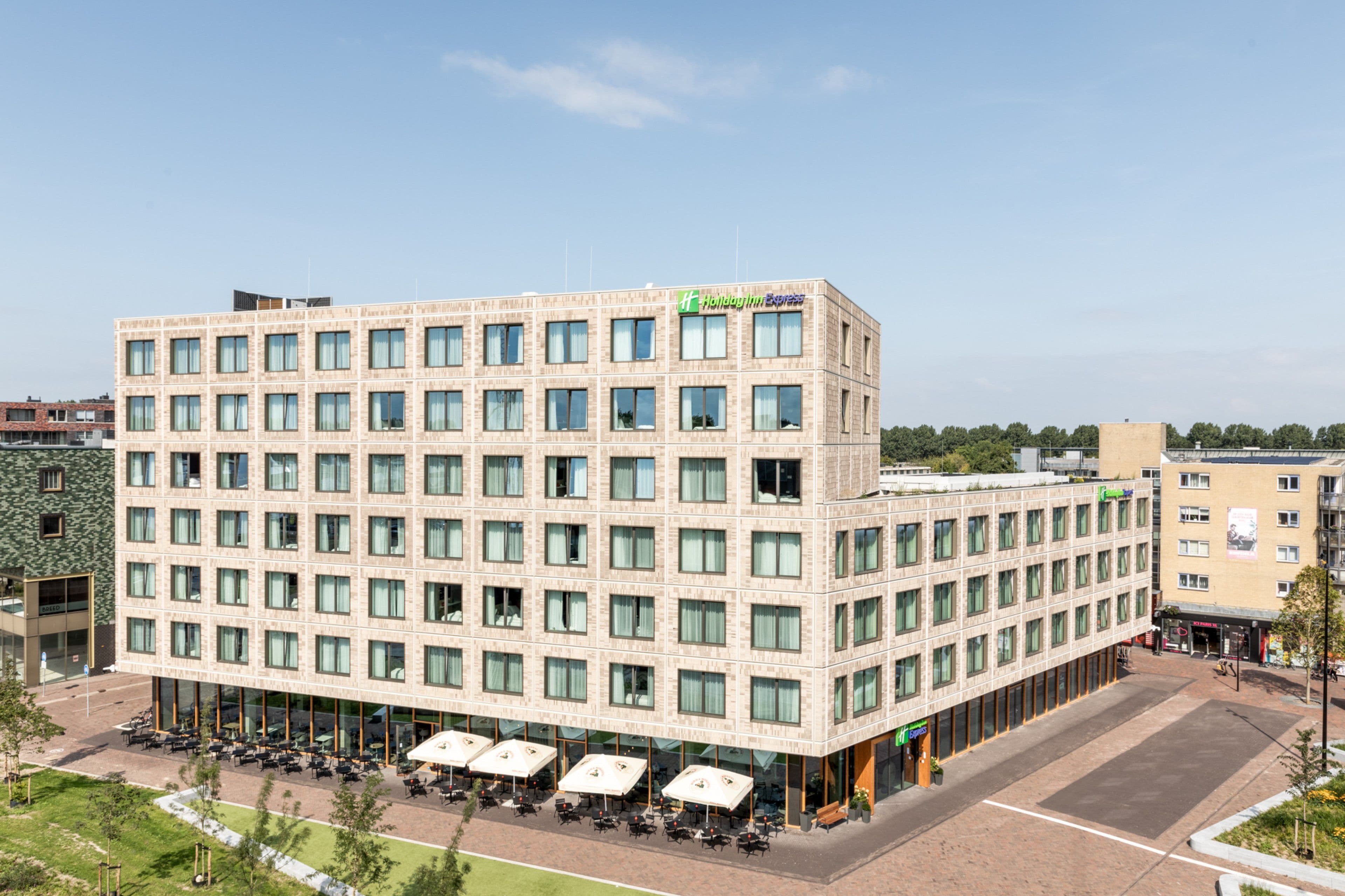 Holiday Inn Express Almere - Image 1