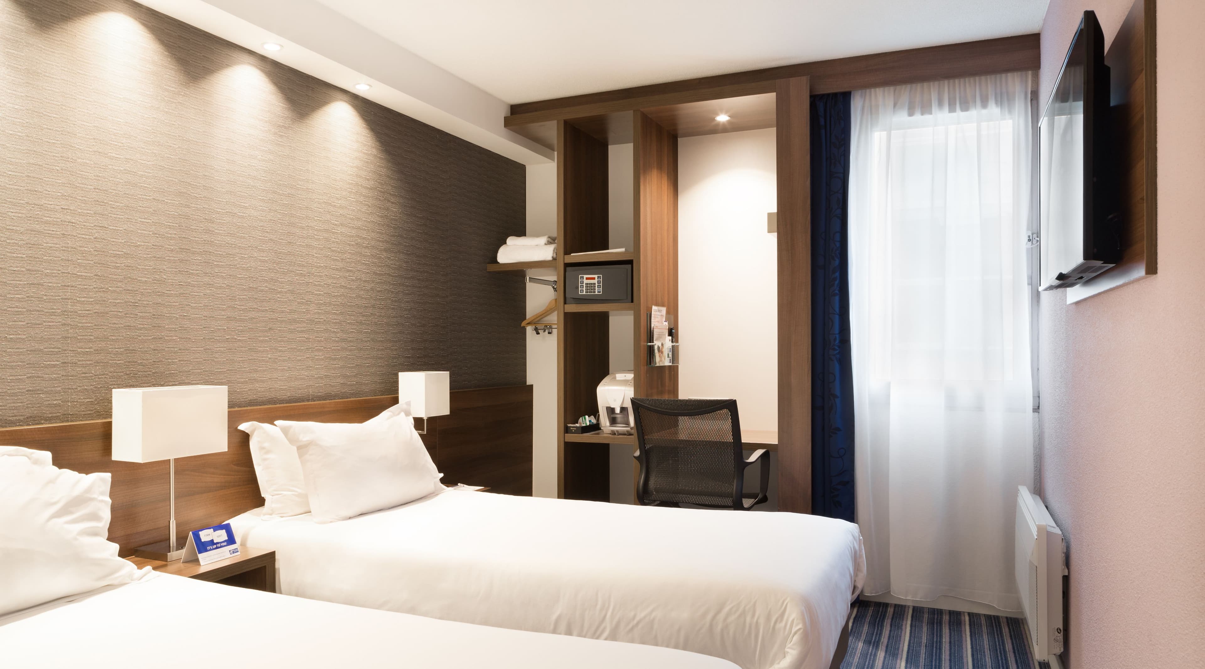 Holiday Inn Express Amiens - Image 4
