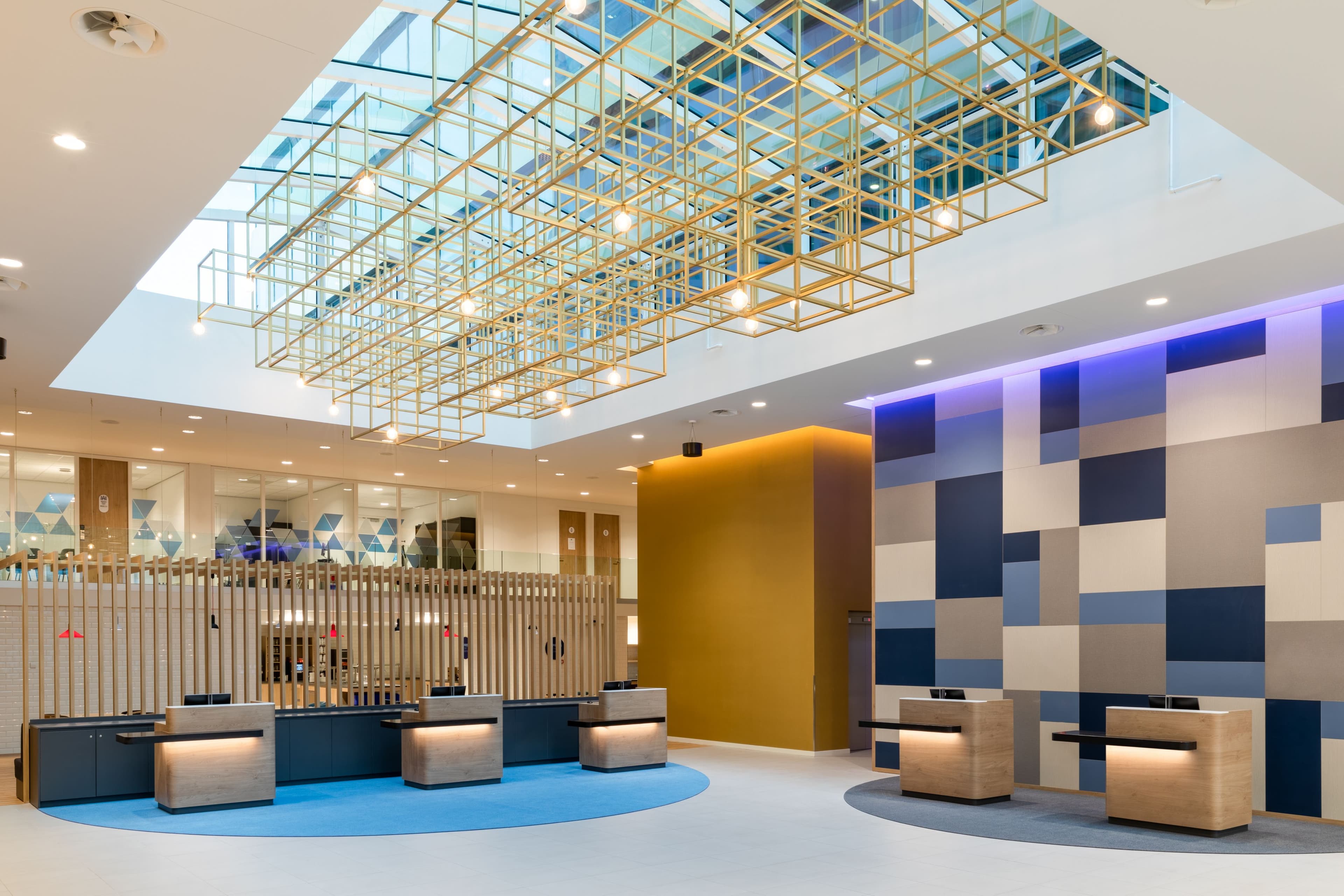 Holiday Inn Express Amsterdam - North Riverside - Image 1