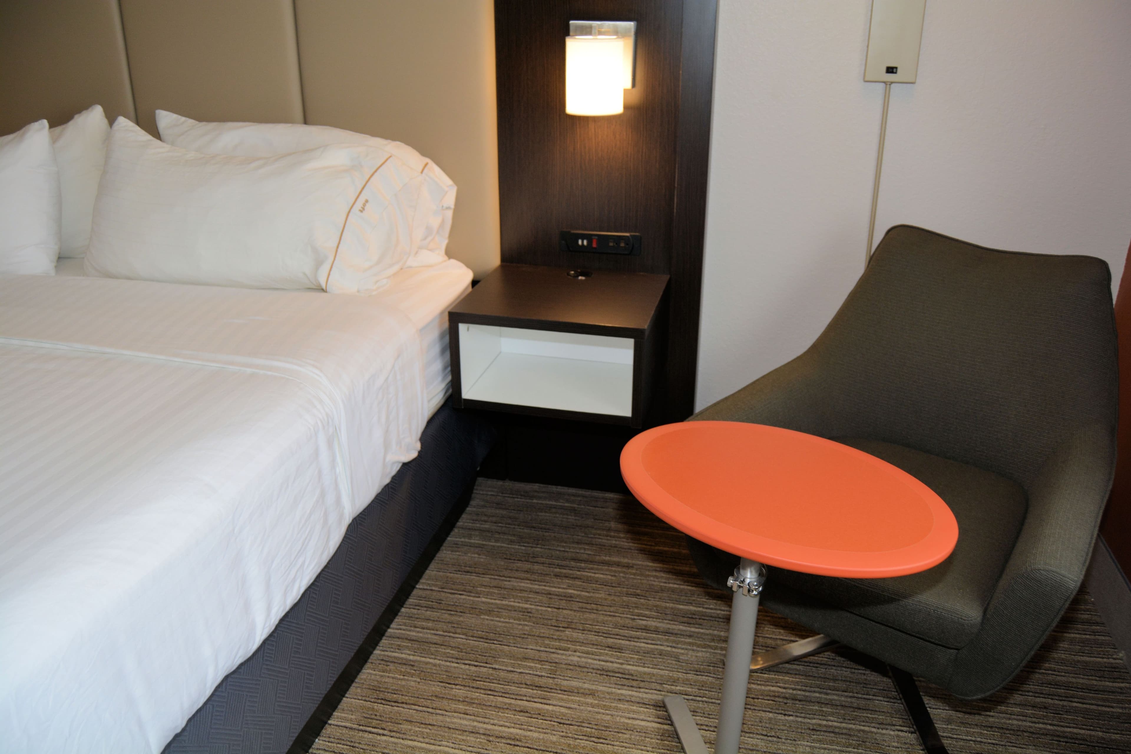 Holiday Inn Express & Suites Abilene — 11