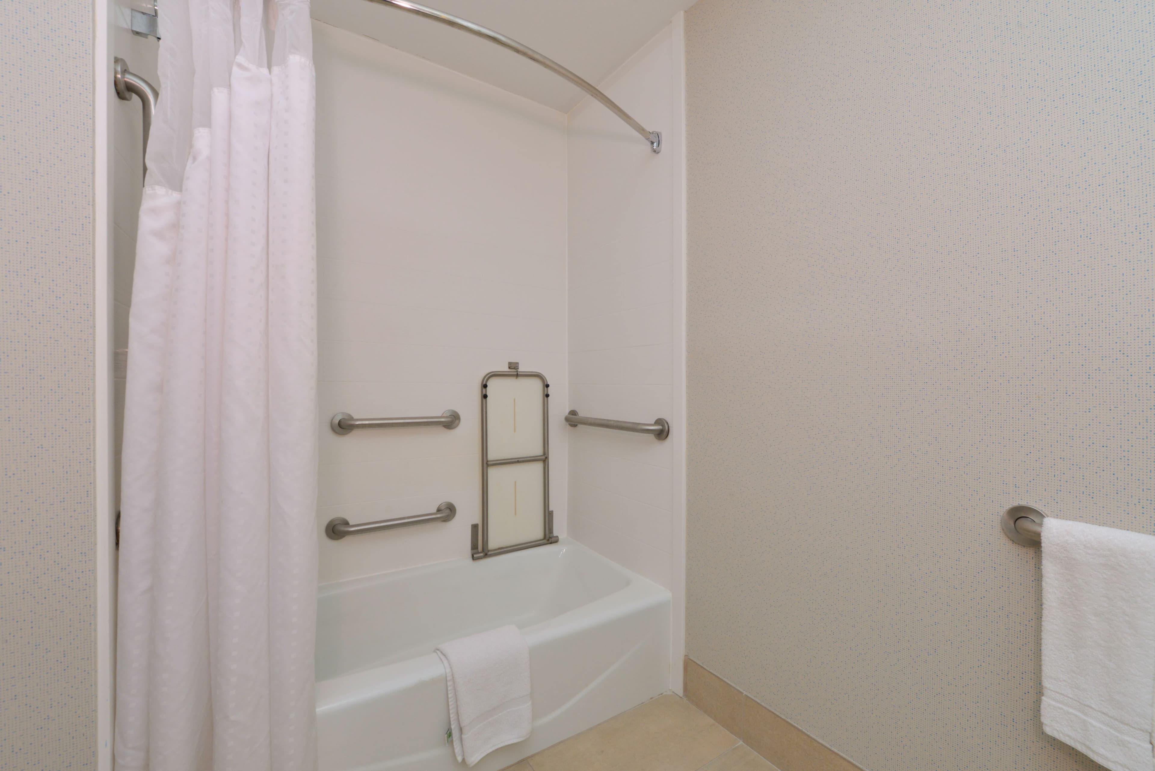 Holiday Inn Express & Suites Abilene Mall South — 29