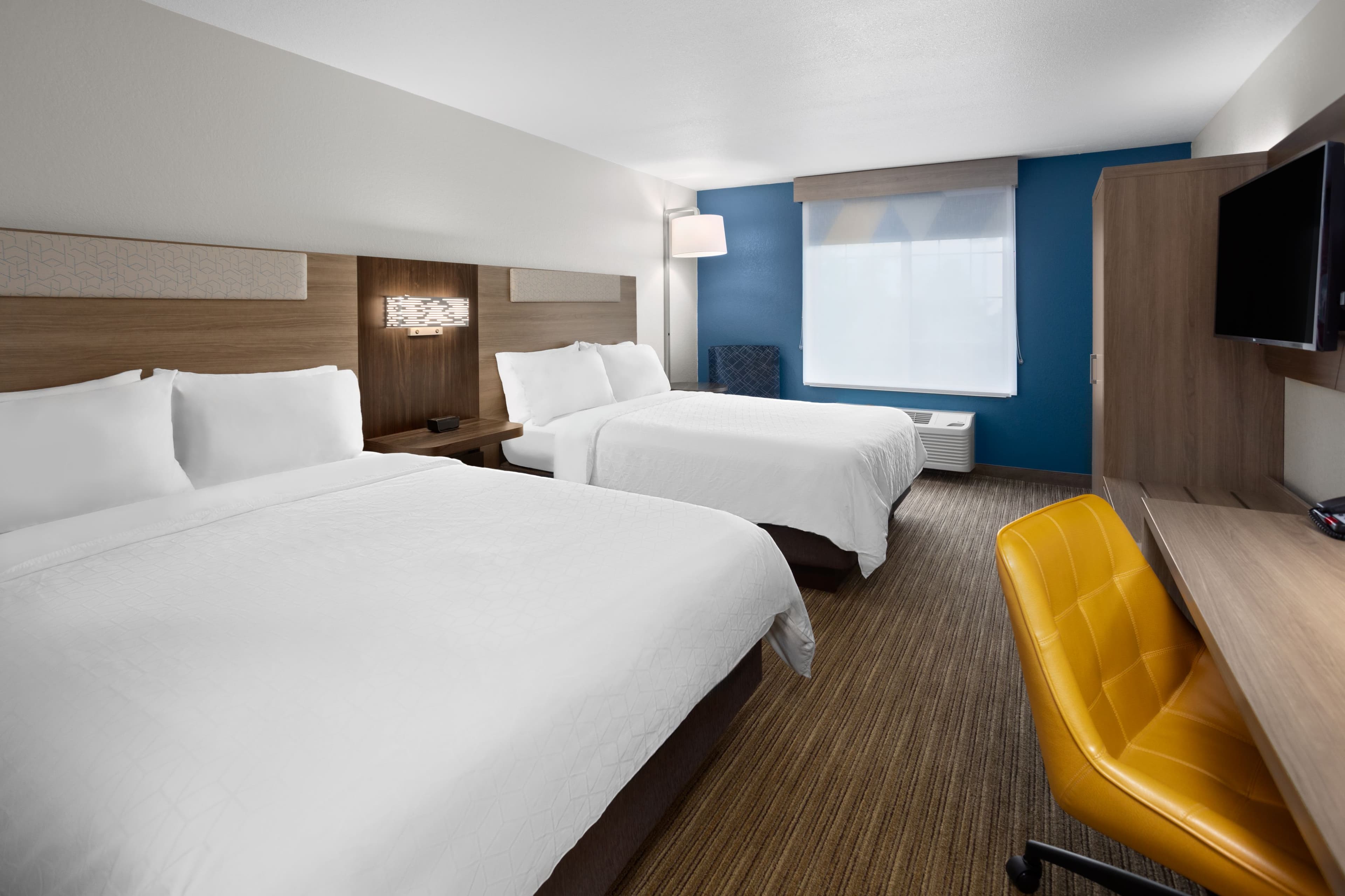 Holiday Inn Express & Suites Acme-Traverse City — 11