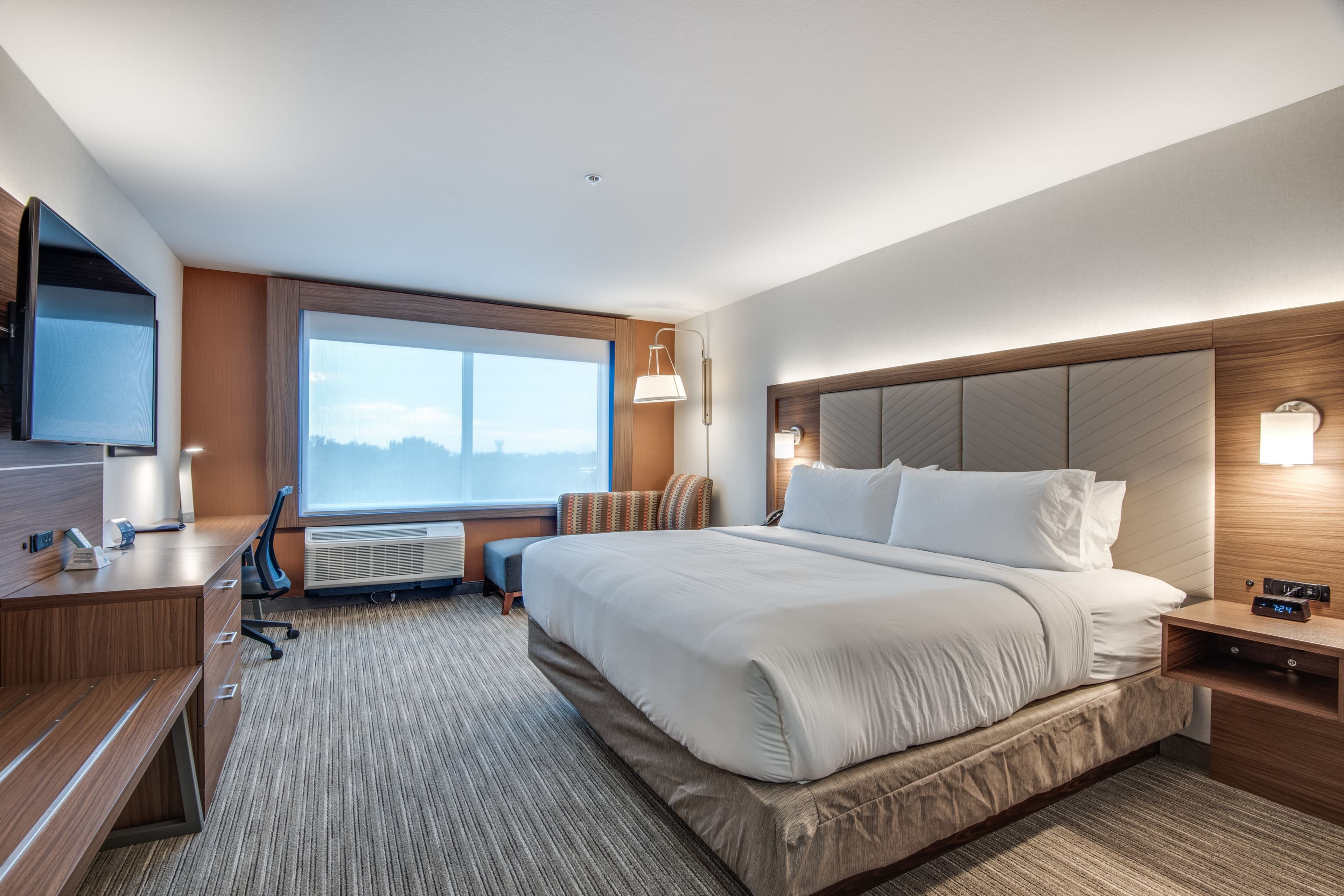Holiday Inn Express & Suites Dallas North - Addison — 22
