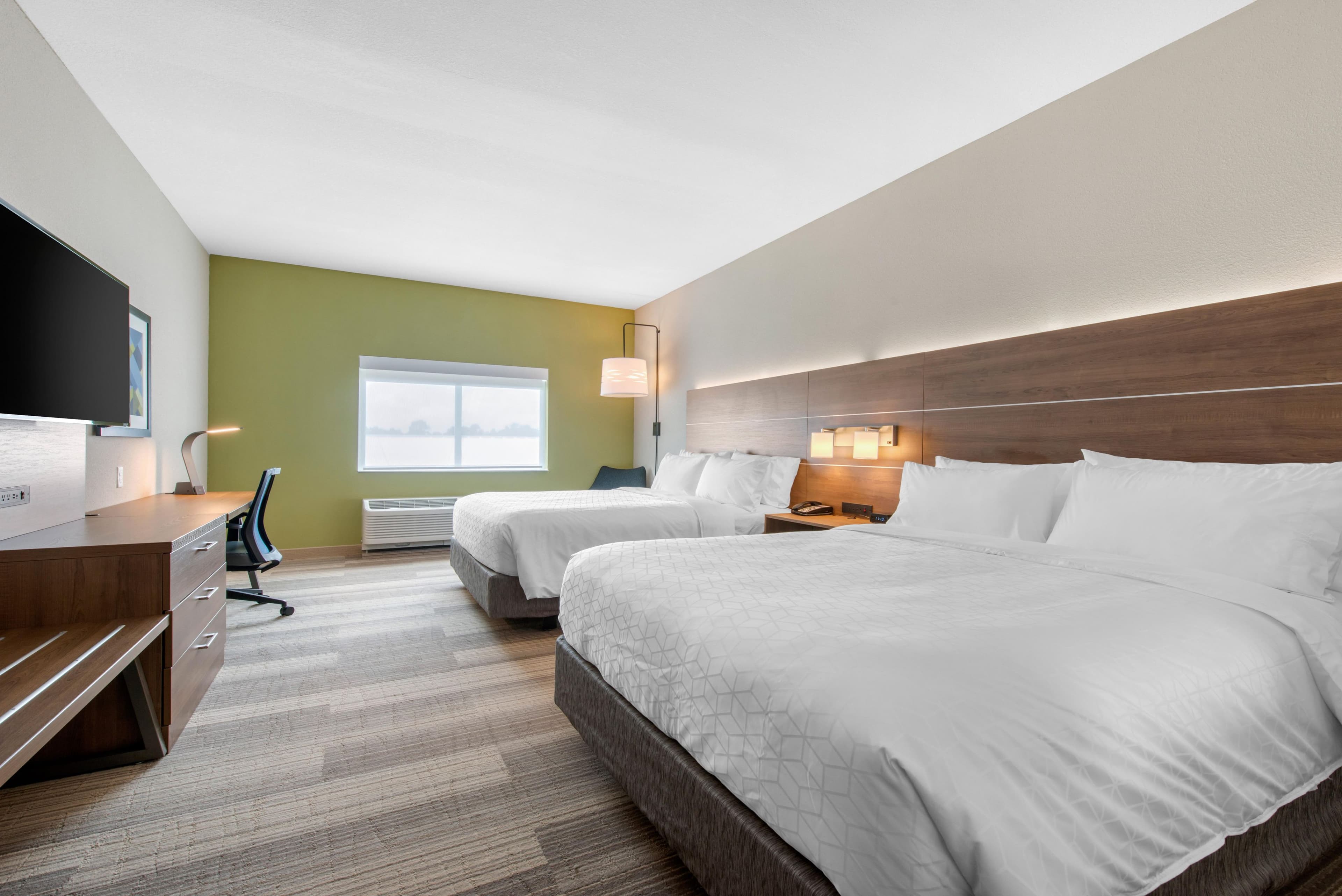 Holiday Inn Express & Suites Alachua - Gainesville Area — 64