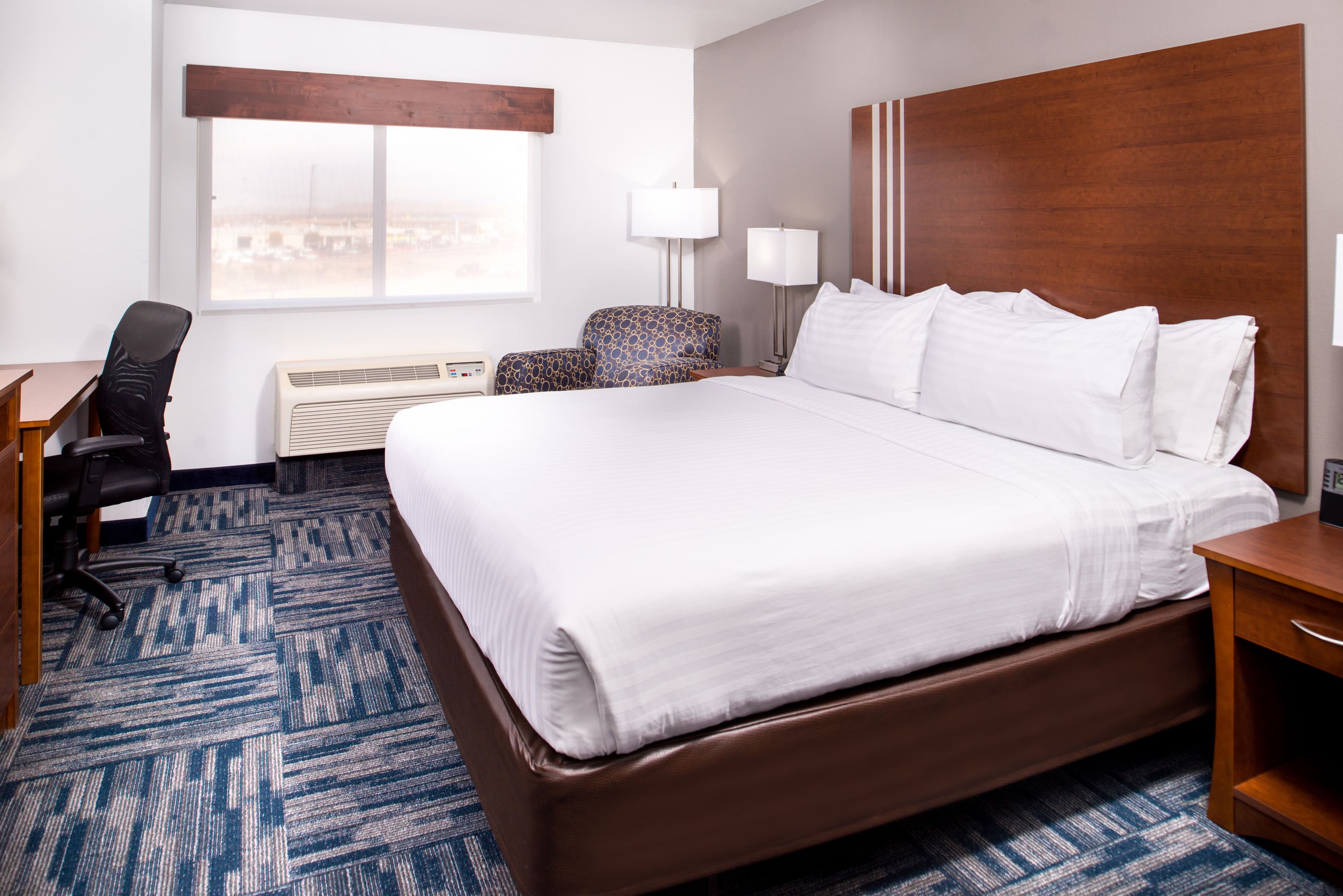 Holiday Inn Express & Suites Alamogordo — 6