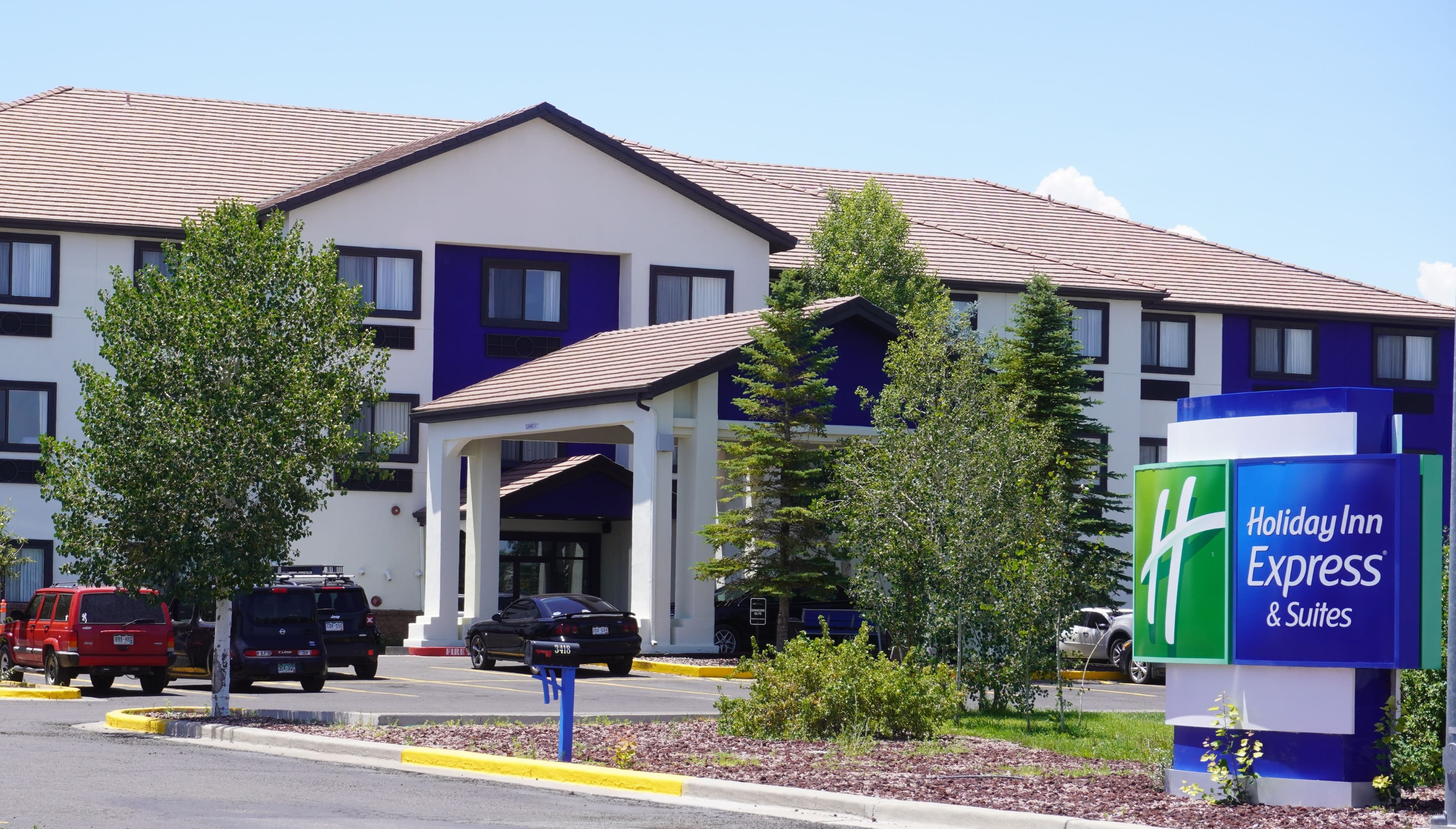 Holiday Inn Express & Suites Alamosa - Image 1