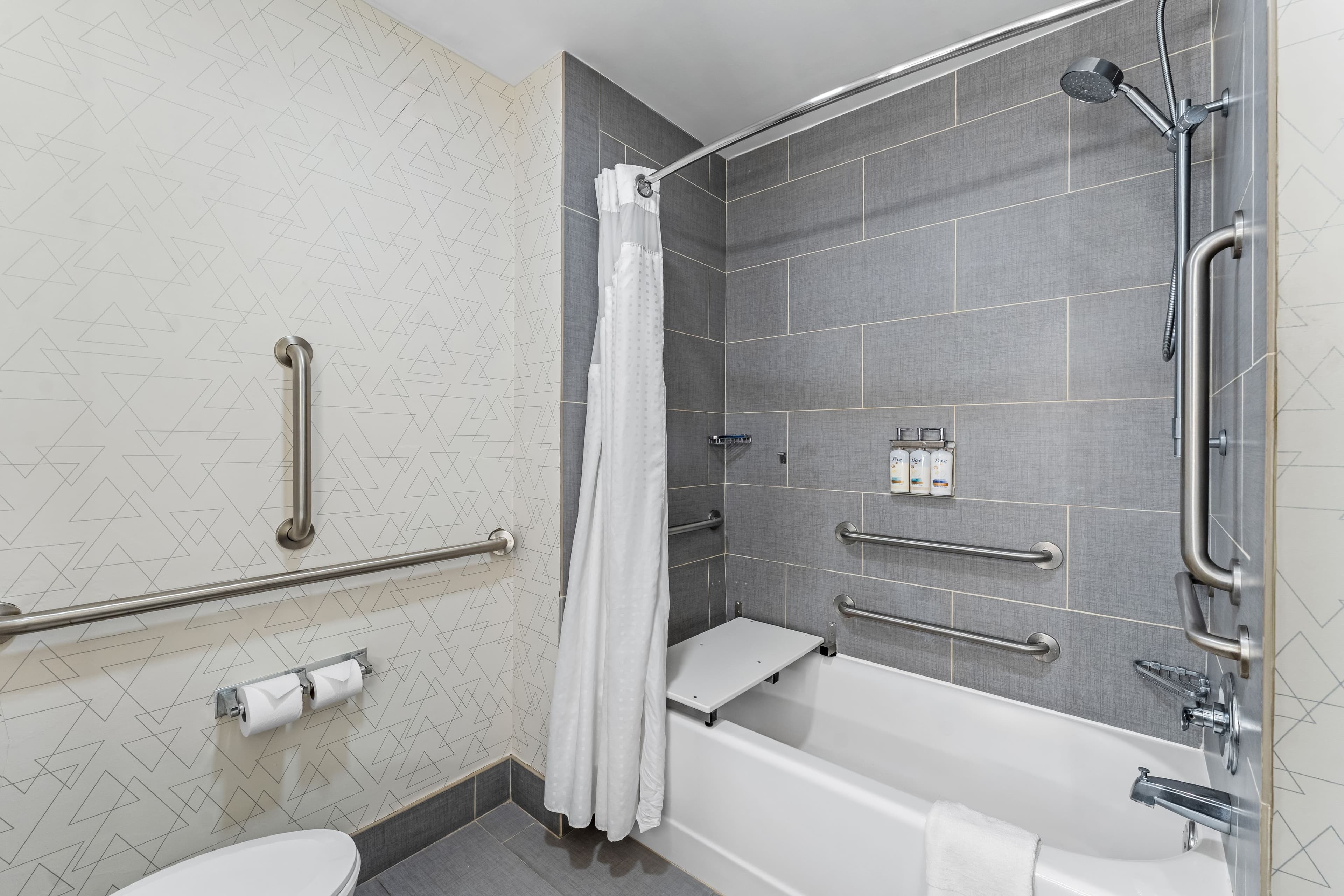 Holiday Inn Express & Suites Albany — 12