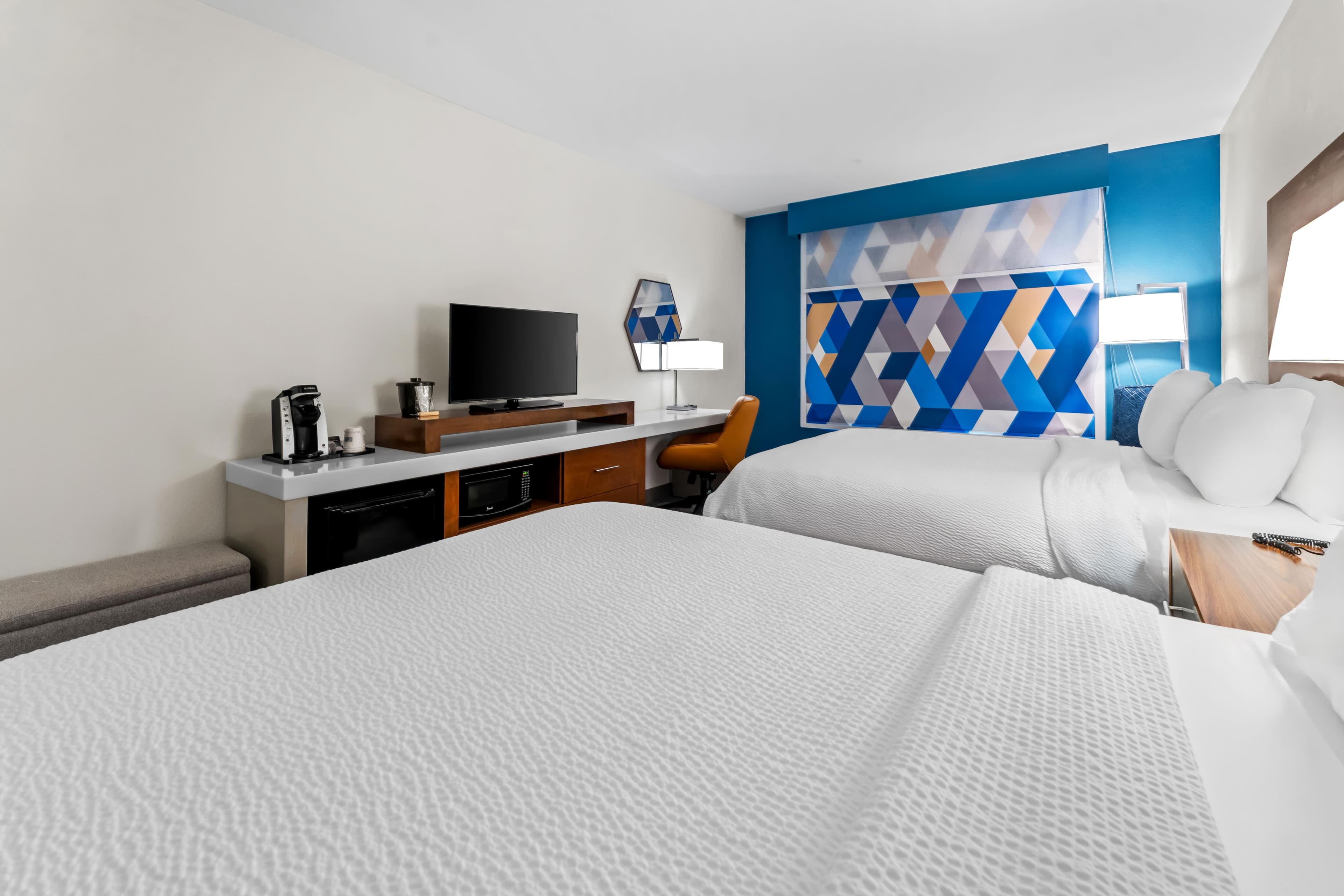 Holiday Inn Express & Suites Albany — 14
