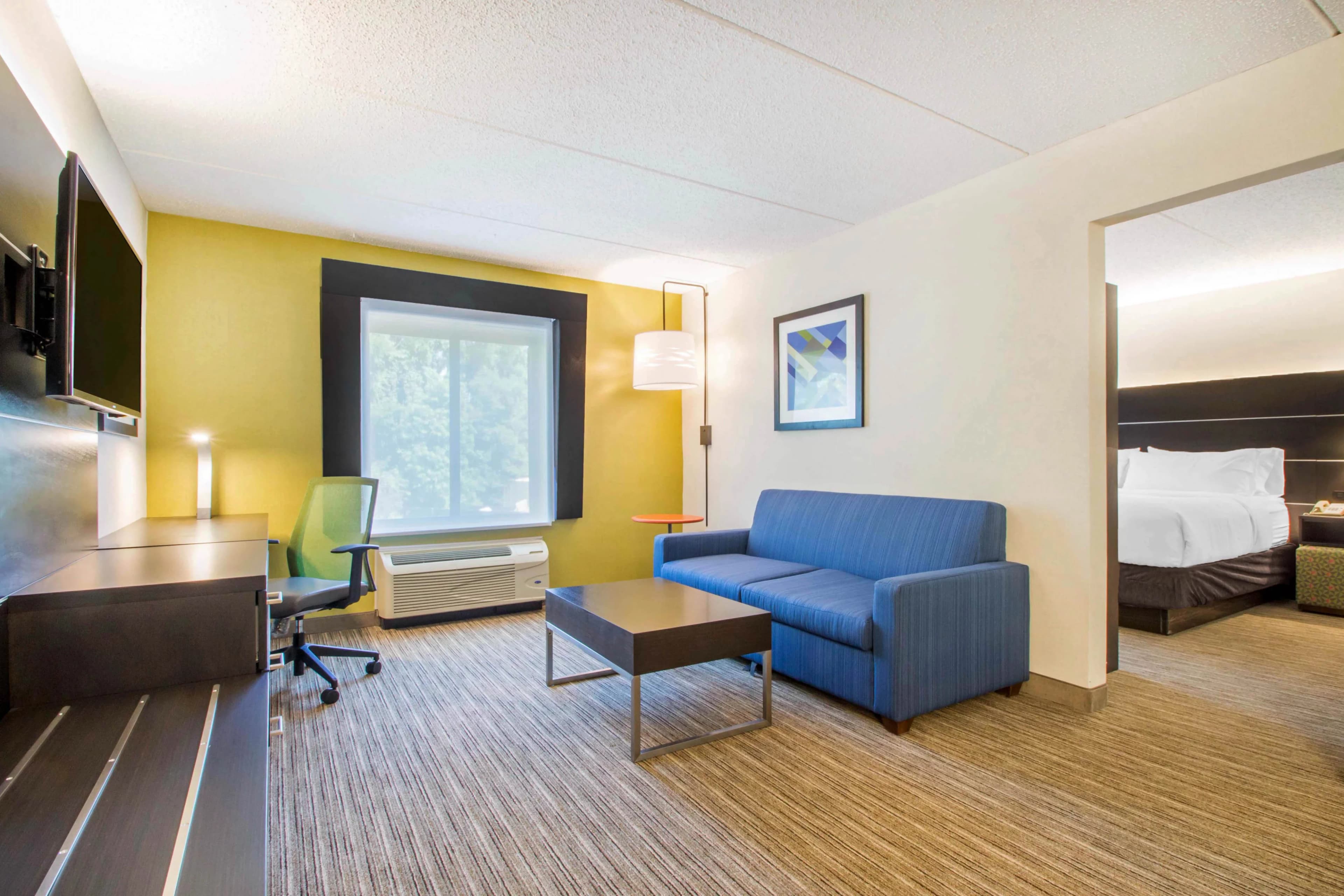 Holiday Inn Express & Suites Albany Airport - Wolf Road — 29