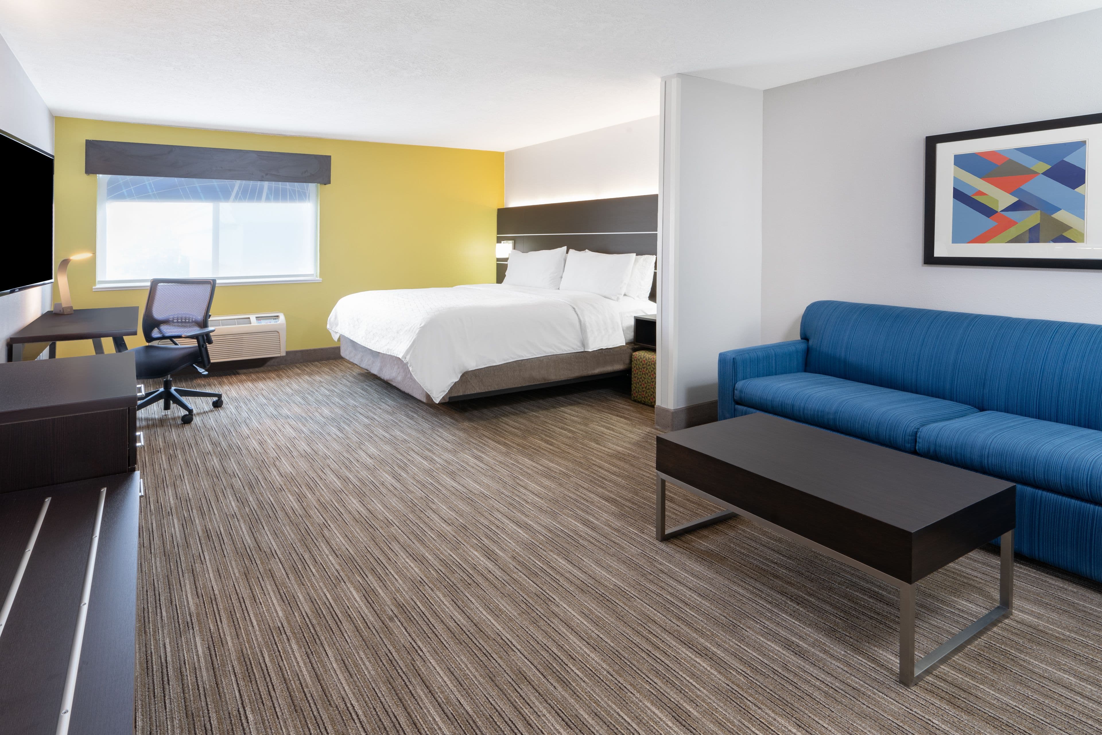 Holiday Inn Express & Suites Albuquerque-N. Balloon Fsta Pk — 14