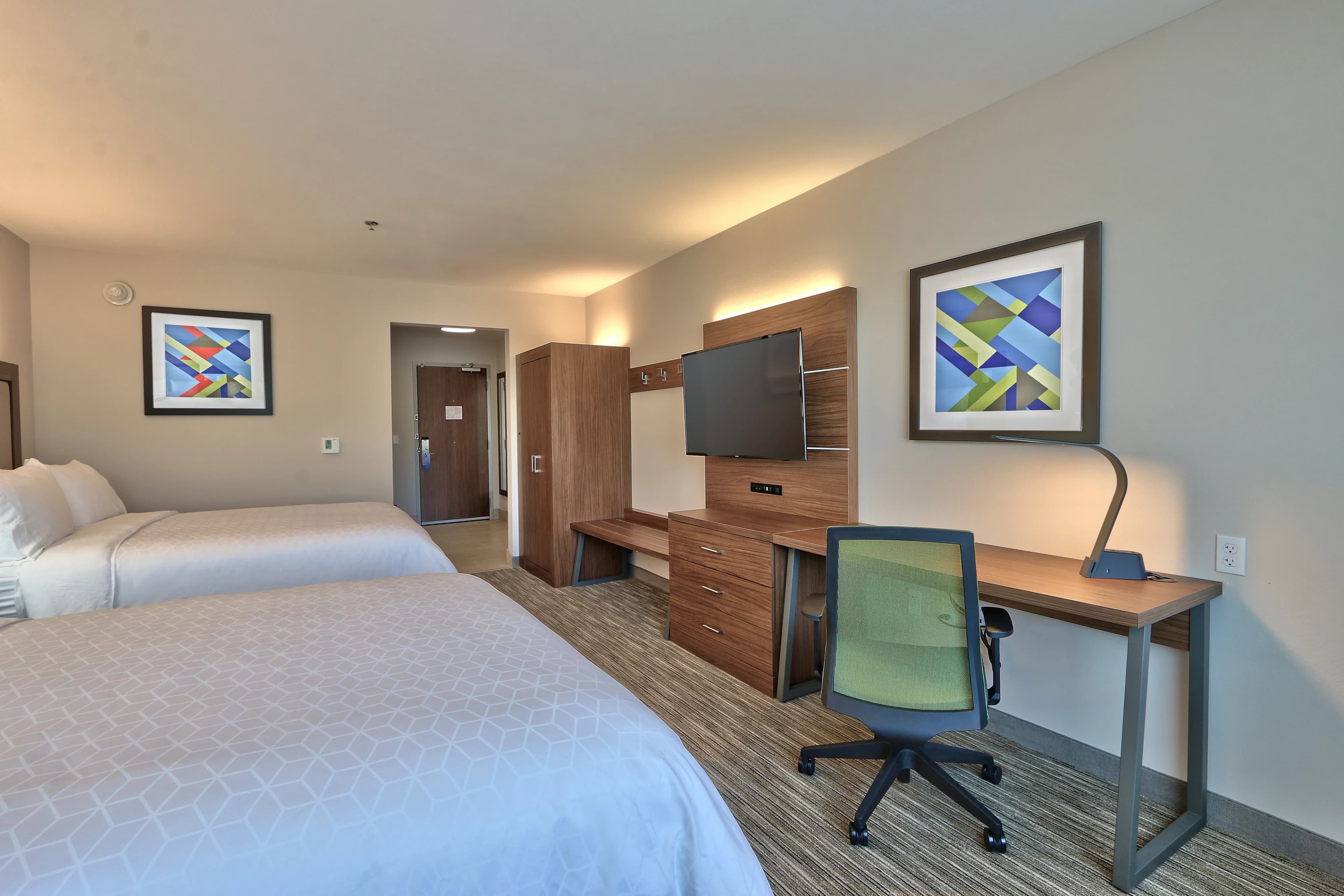 Holiday Inn Express & Suites Albuquerque East — 24
