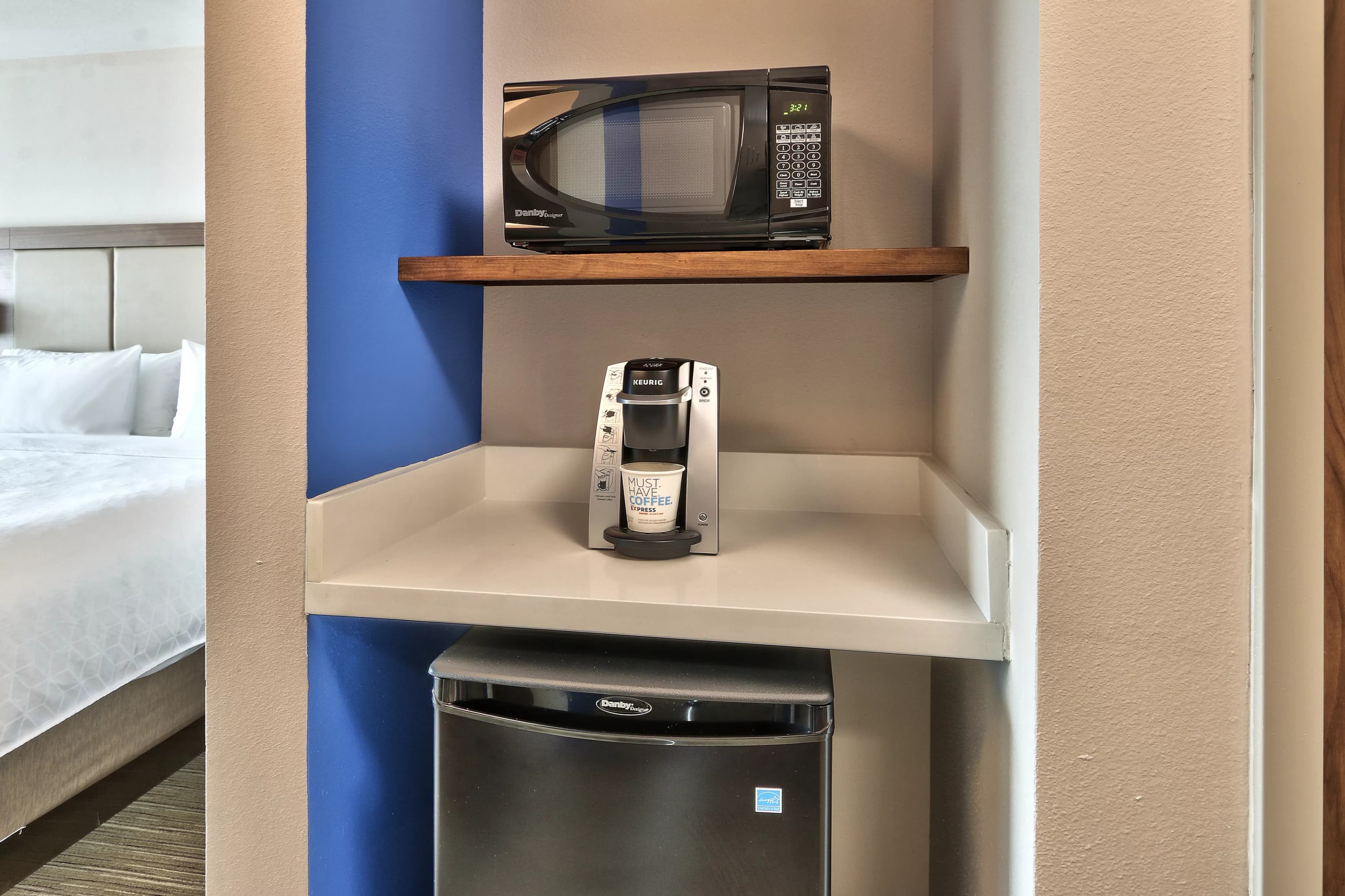 Holiday Inn Express & Suites Albuquerque East — 5