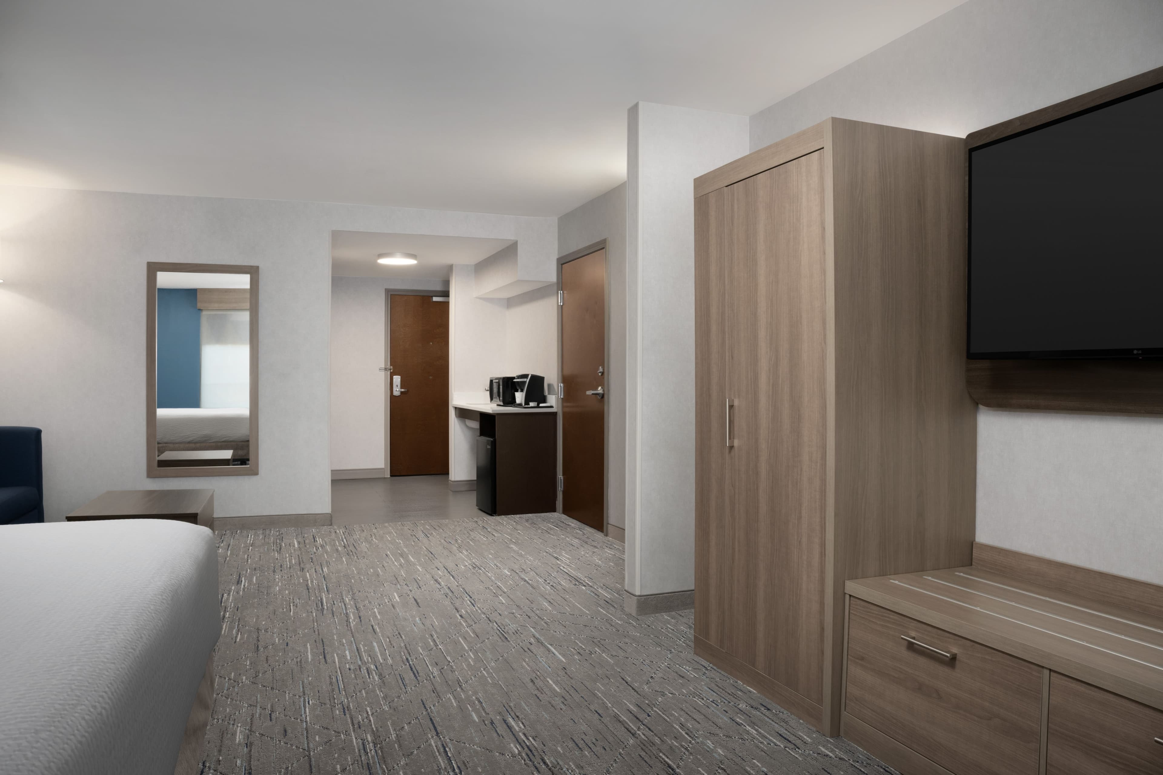 Holiday Inn Express & Suites Alexandria - Fort Belvoir — 27
