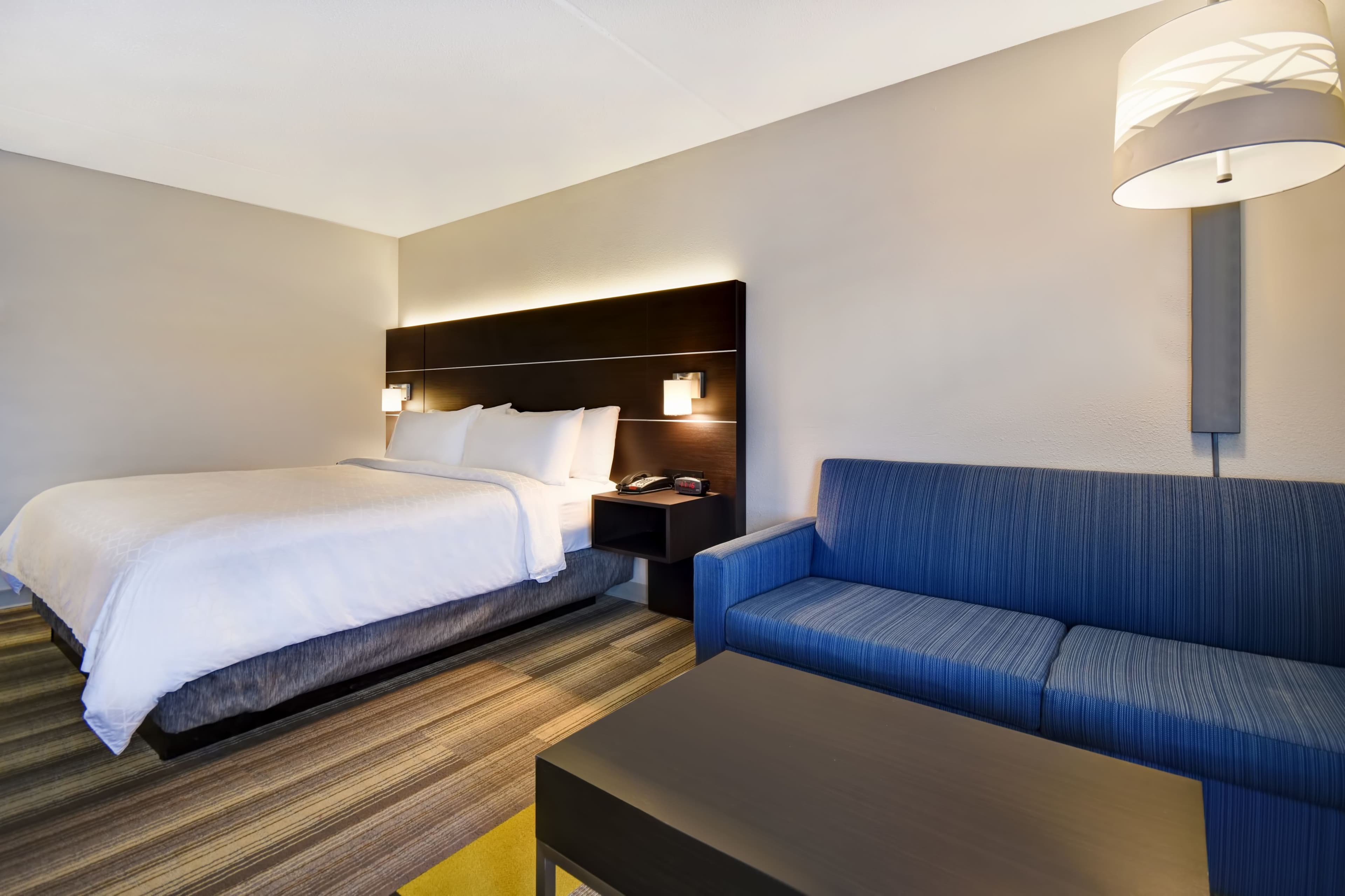 Holiday Inn Express & Suites Allentown Cen - Dorneyville — 11
