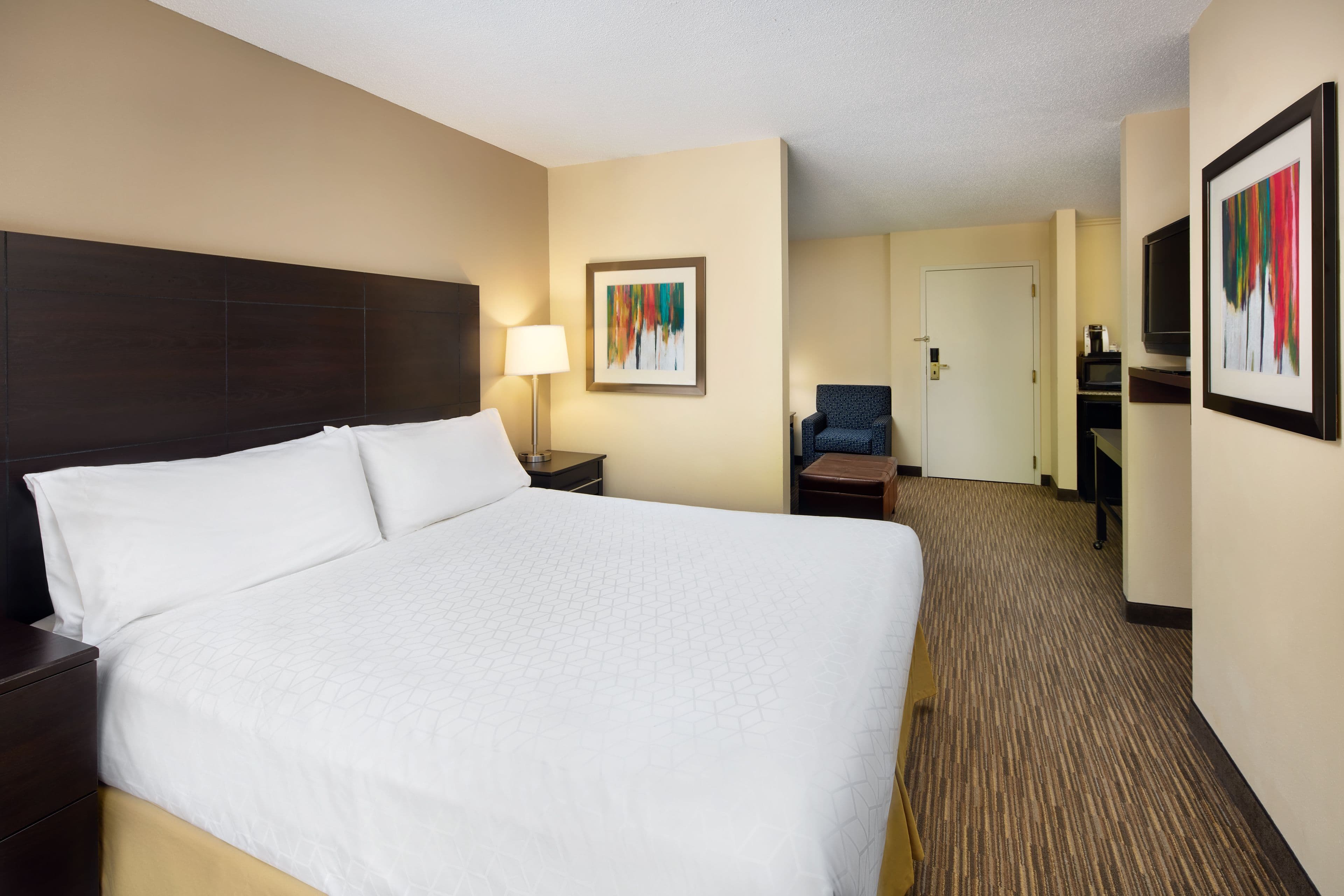 Holiday Inn Express & Suites Alpharetta - Windward Parkway — 34
