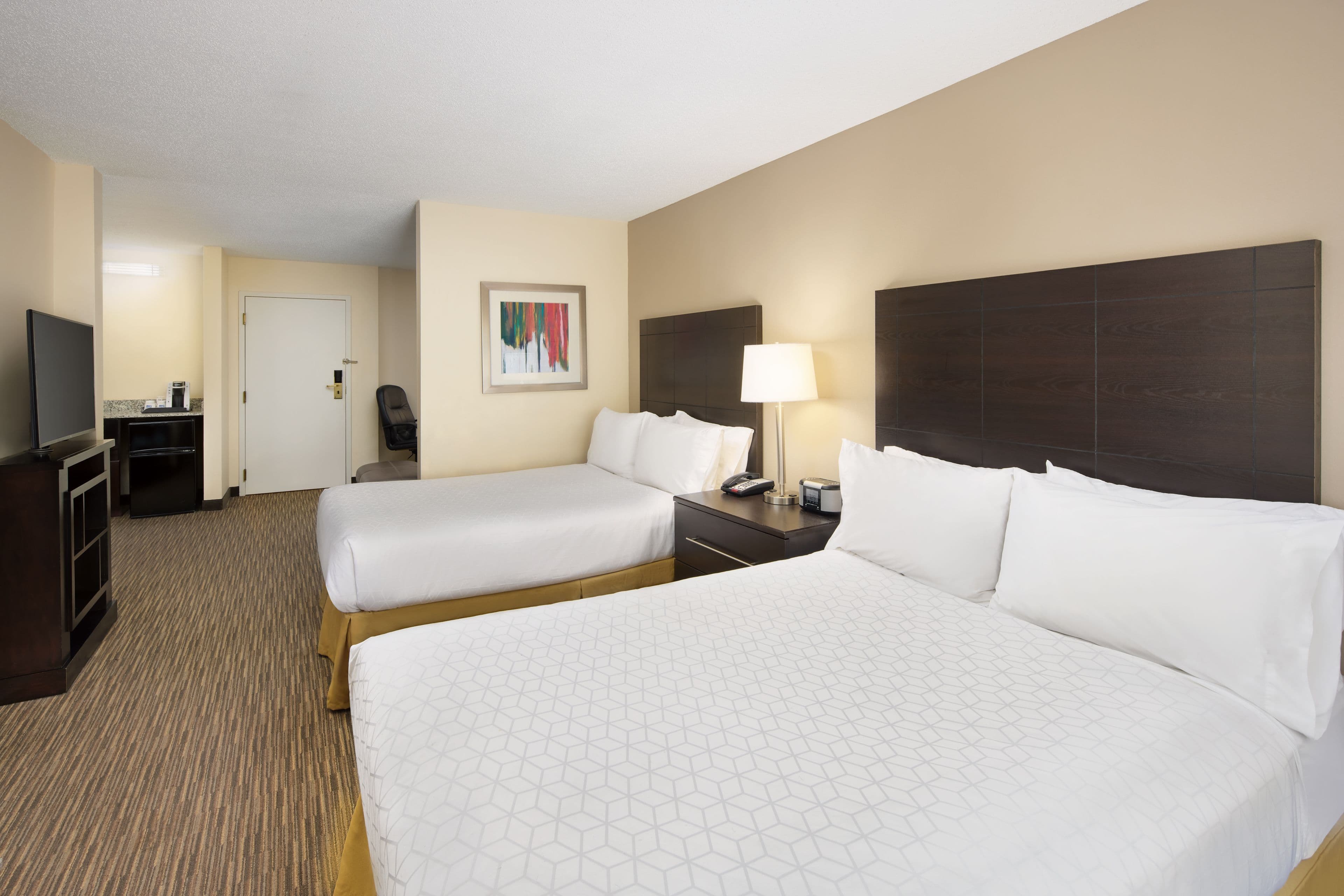 Holiday Inn Express & Suites Alpharetta - Windward Parkway — 47