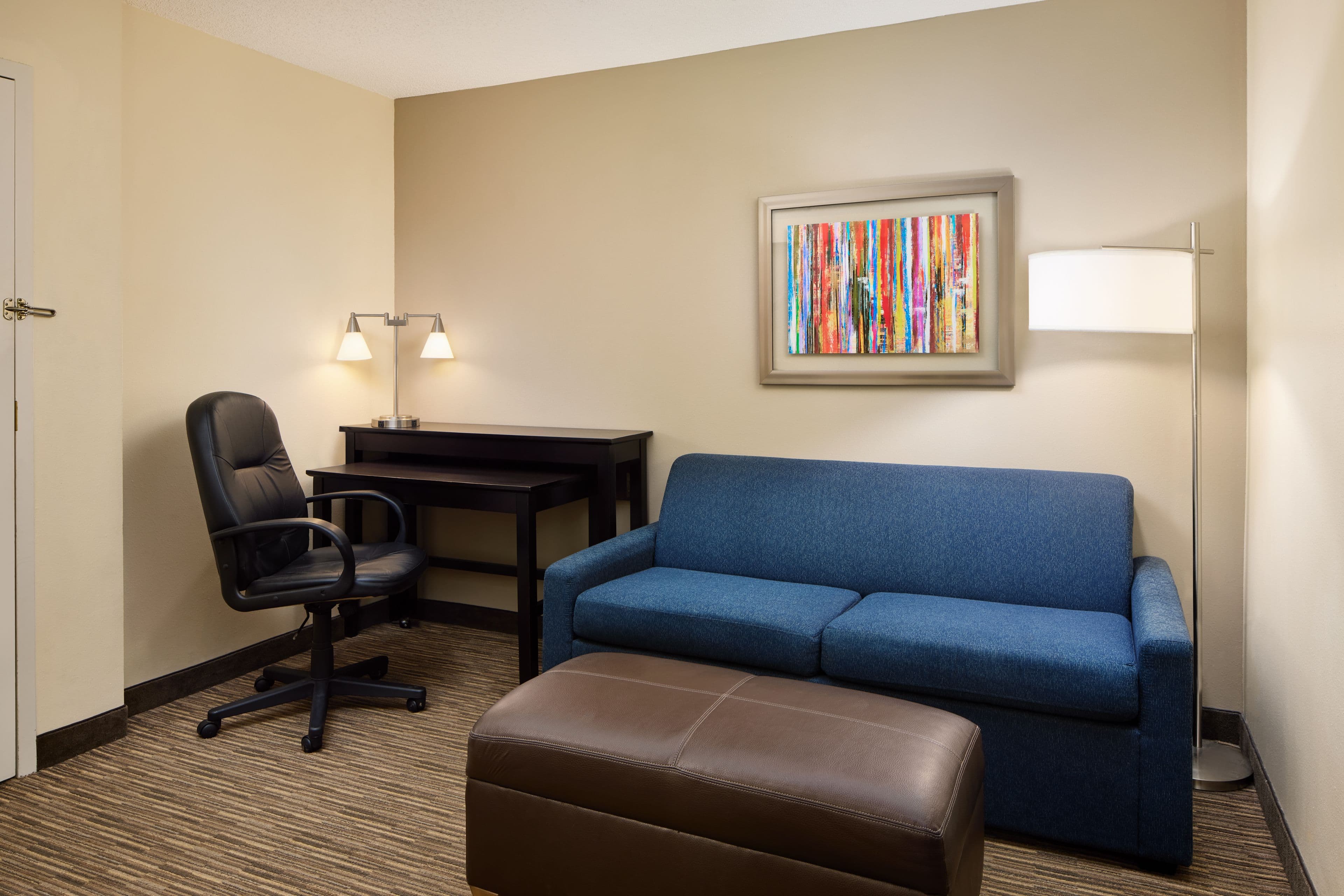 Holiday Inn Express & Suites Alpharetta - Windward Parkway — 16