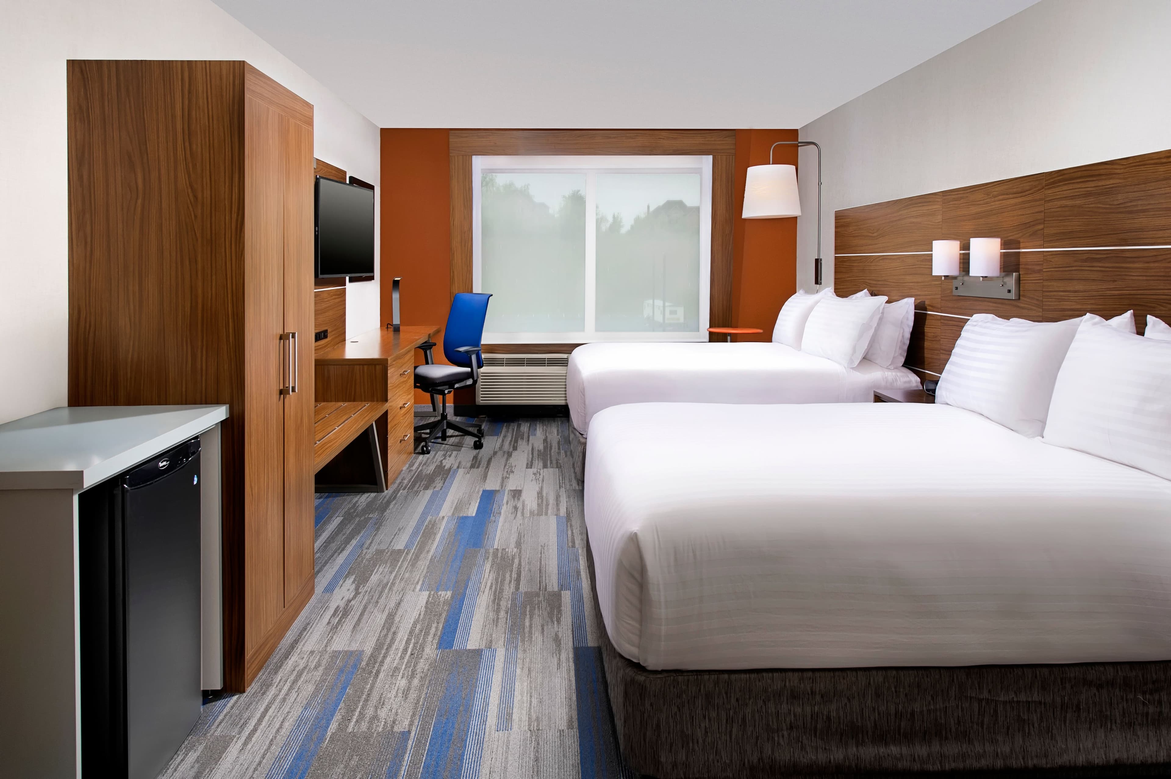 Holiday Inn Express & Suites Altoona — 15