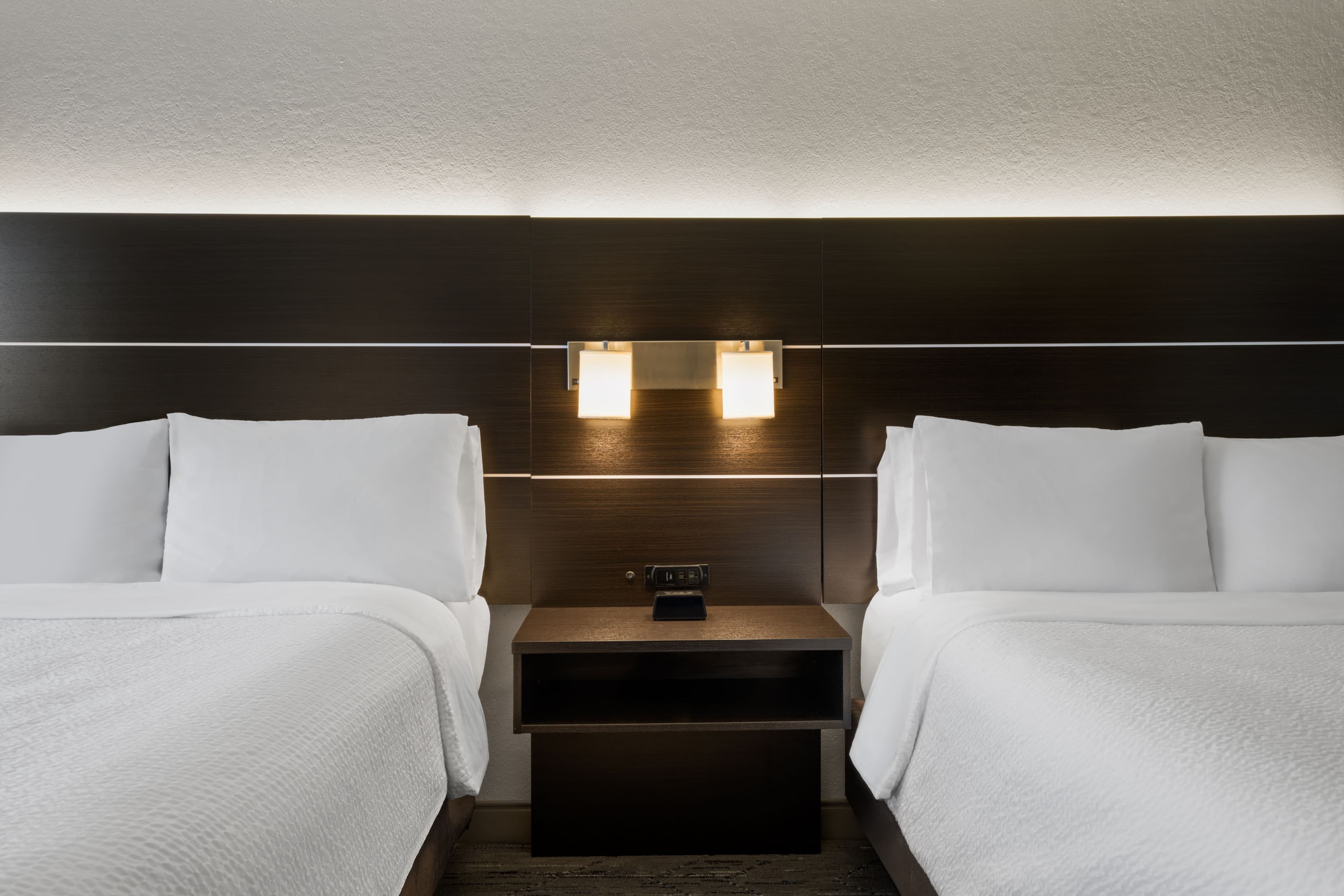 Holiday Inn Express & Suites Altoona-Des Moines — 22