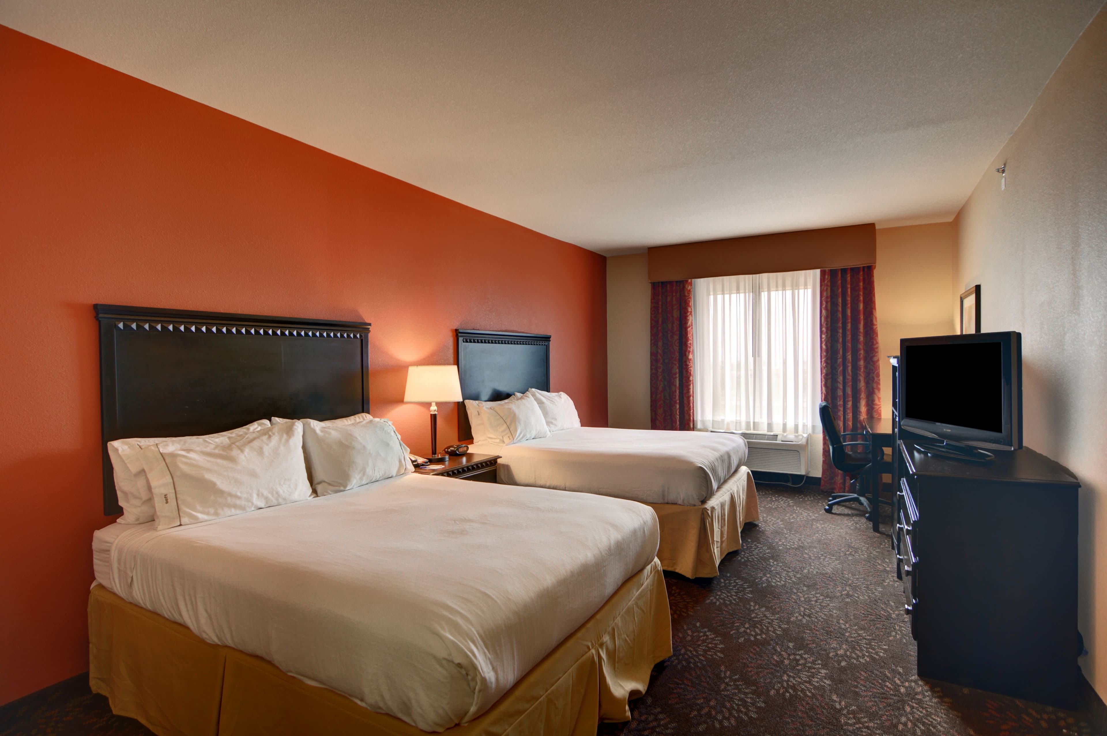 Holiday Inn Express & Suites Altus — 27