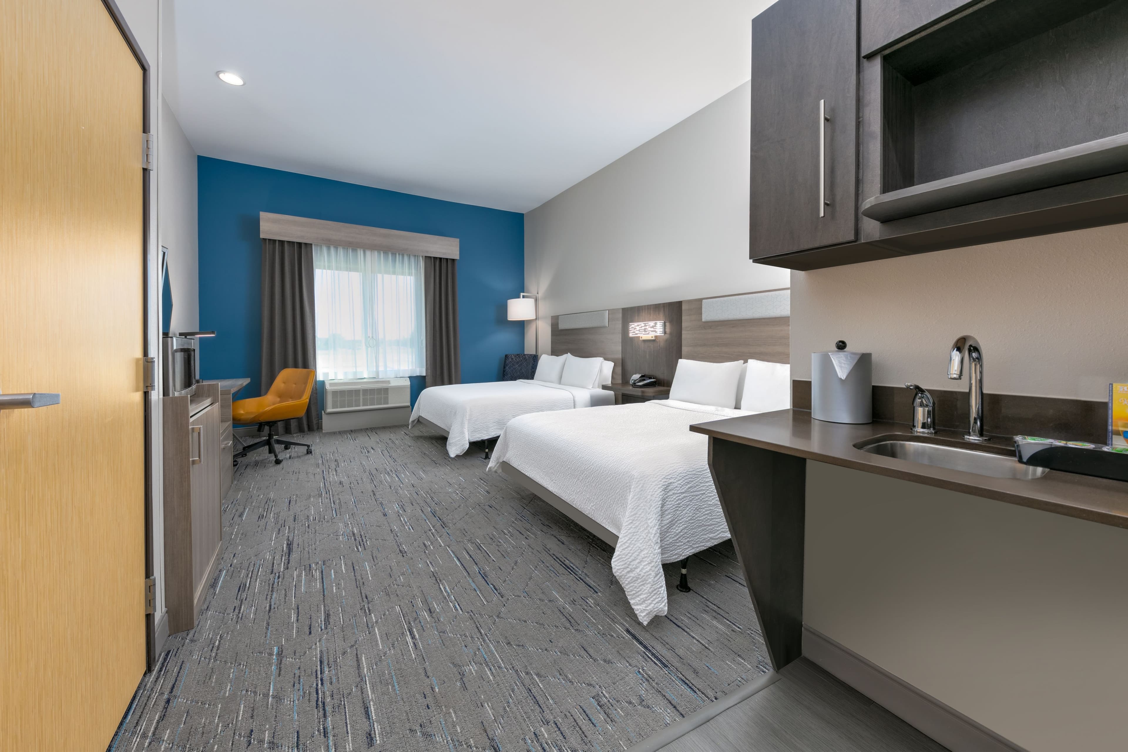 Holiday Inn Express & Suites Amarillo West — 12