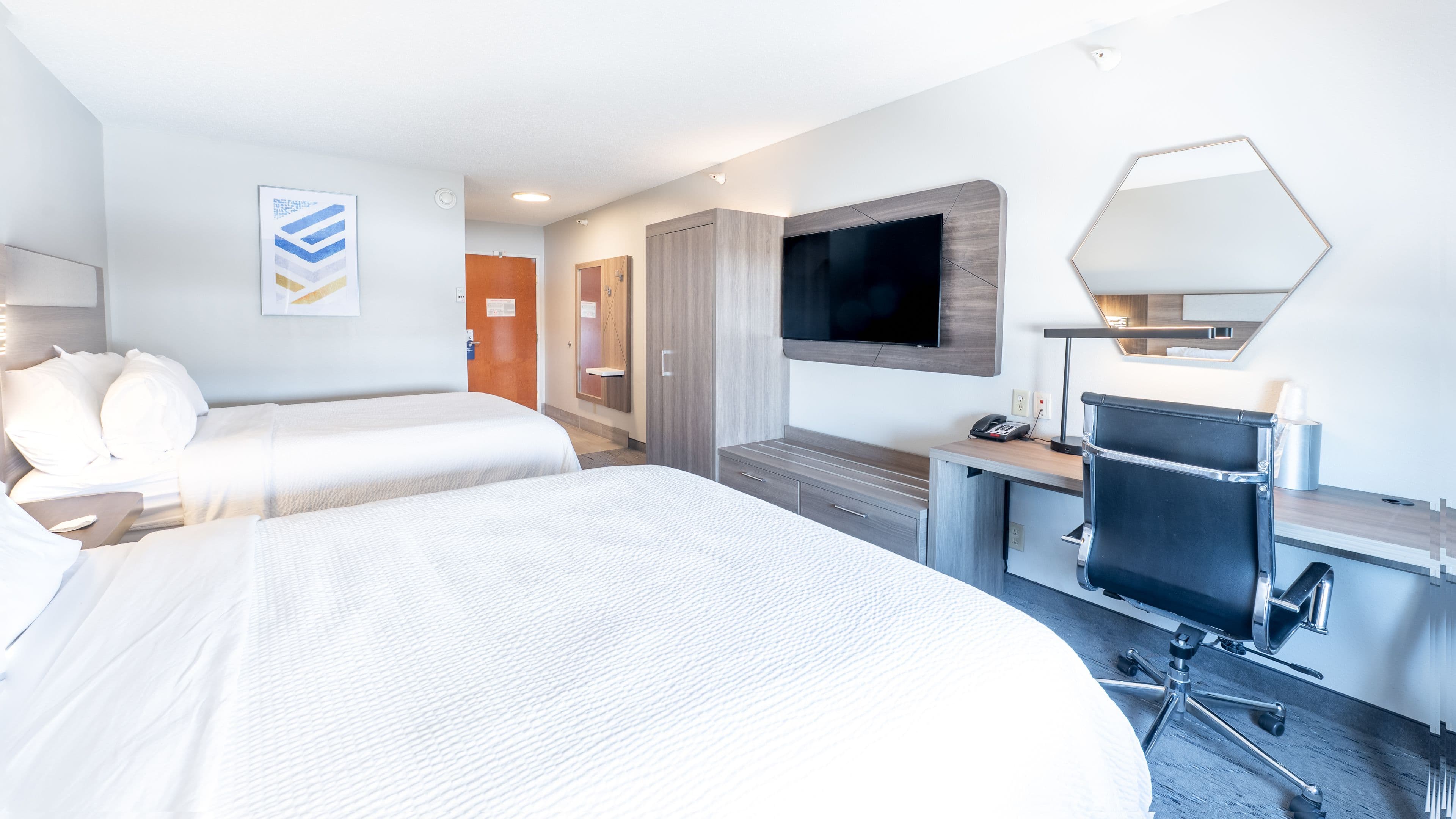 Holiday Inn Express & Suites Anderson — 21