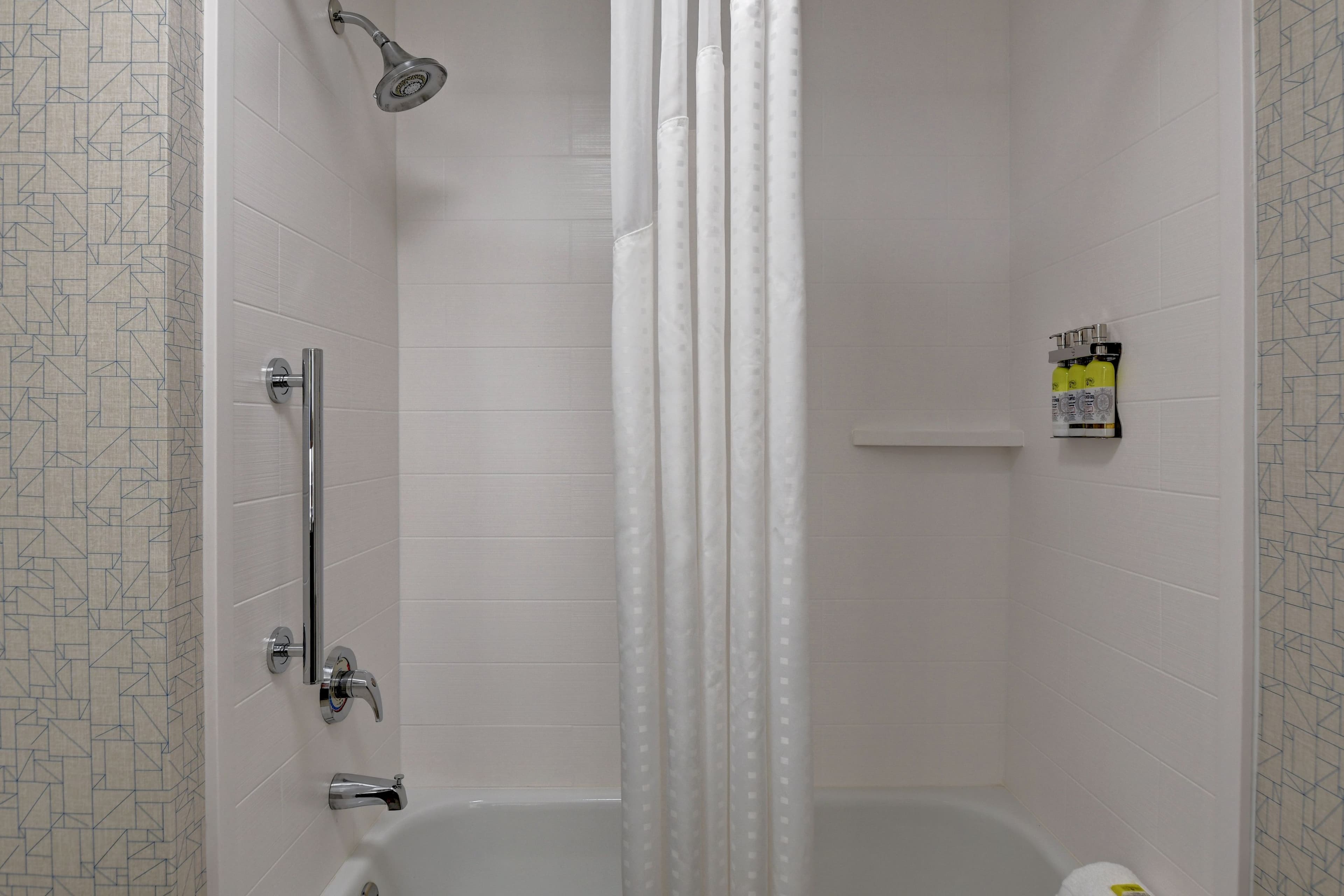 Holiday Inn Express & Suites Anderson-I-85 (Hwy 76, Ex 19b) — 17