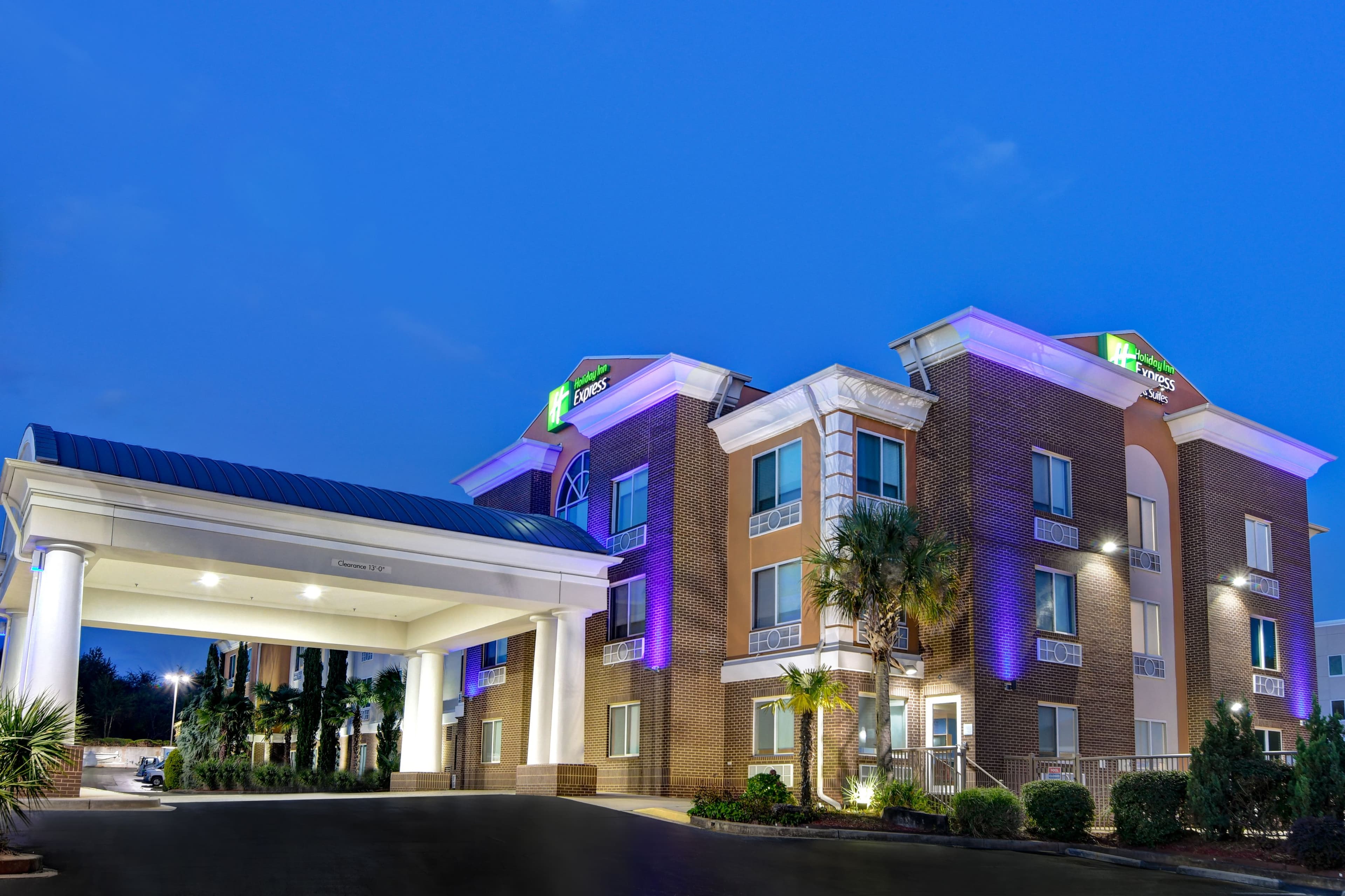 Holiday Inn Express & Suites Anderson-I-85 (Hwy 76, Ex 19b) - Image 1