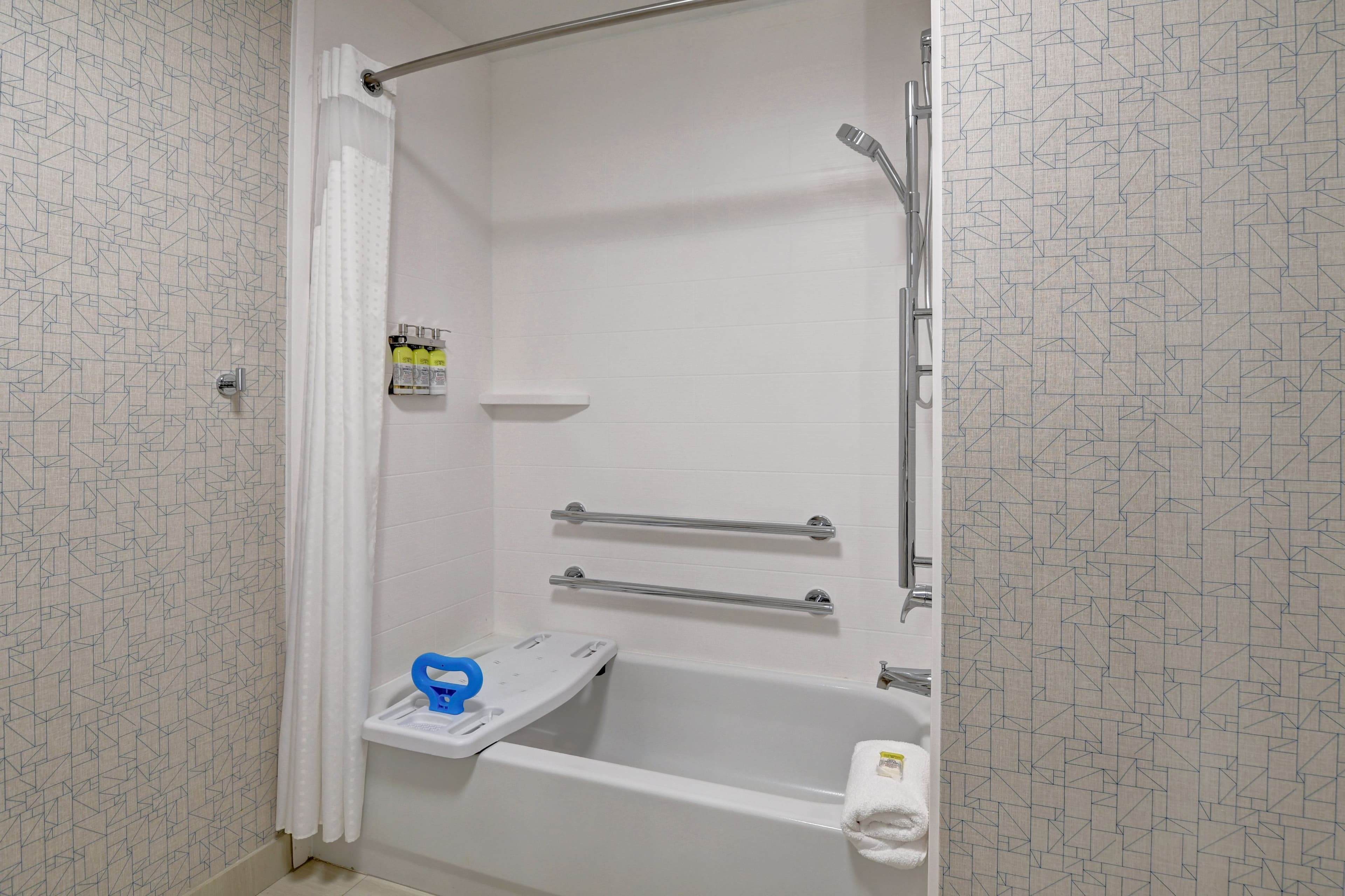 Holiday Inn Express & Suites Anderson-I-85 (Hwy 76, Ex 19b) — 12