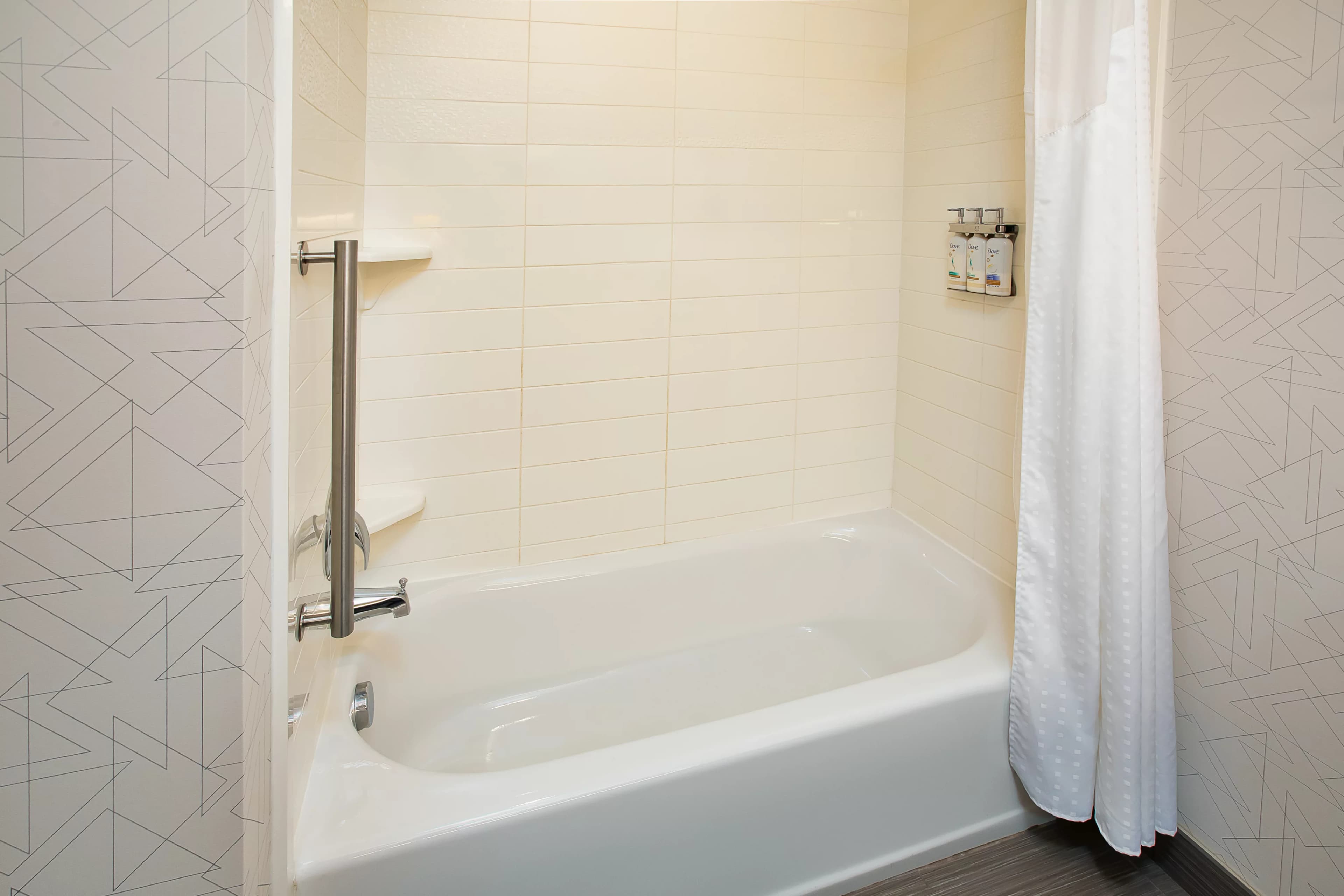 Holiday Inn Express & Suites Ann Arbor West — 13