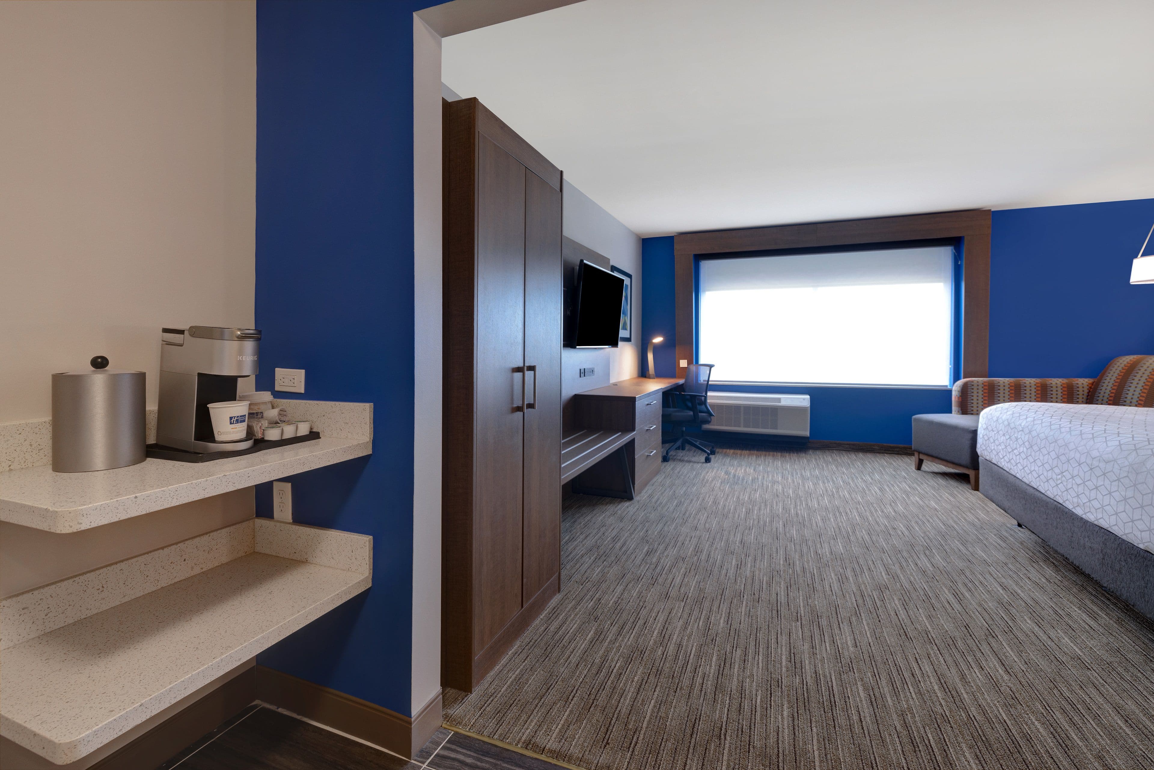 Holiday Inn Express & Suites Ann Arbor - University South — 7